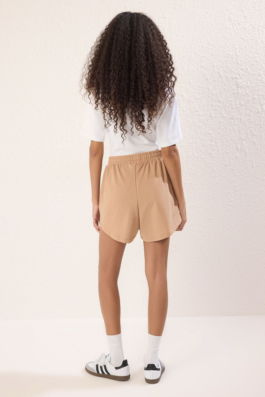 TRENDYOLMILLA Siyah Regular/Normal Kal?p Yuksek Bel K?sa Esnek Orme Sort TWOSS21SR0086 фото 14