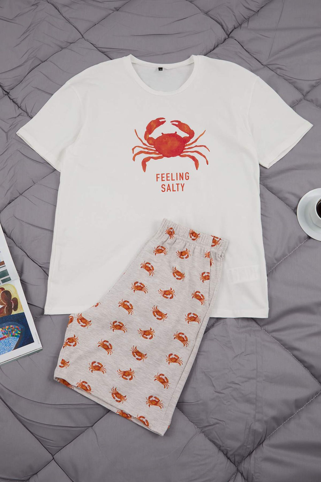 Ekru Regular Fit Yengec Bask?l? Pamuklu Pijama Tak?m? TMNSS26PT00020