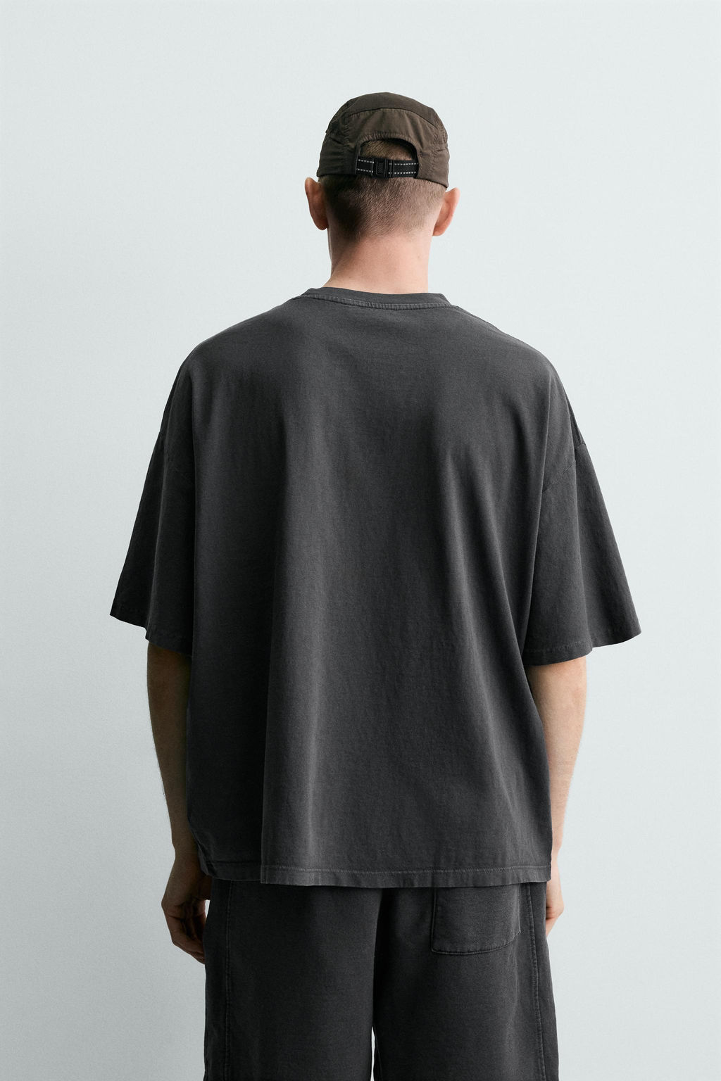CAMISETA B?SICA LAVADA / Antracita oscuro - Zara фото 3