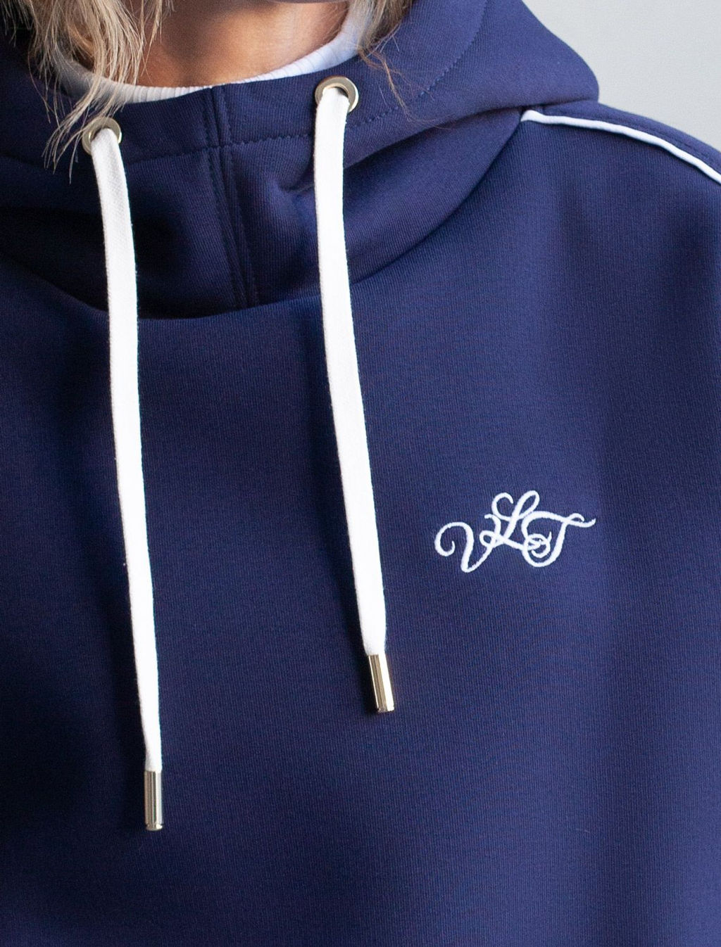 Худи среднего объема из эластичного футера трехнитики c начесом - Vilatte фото 2