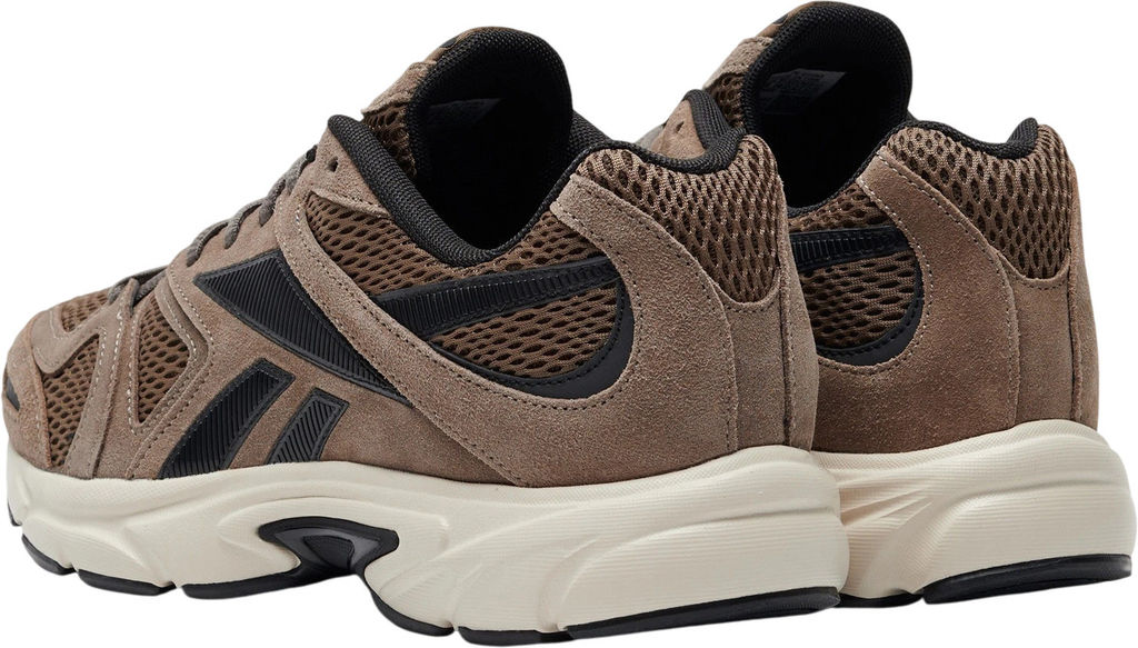 Кроссовки взрослые