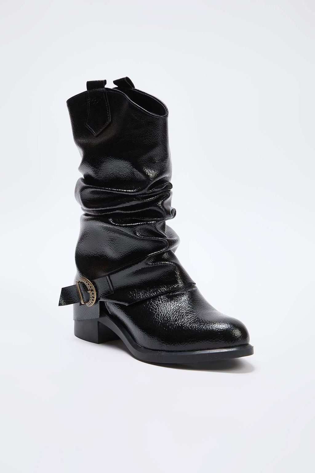 Siyah K?r?s?k Cilt Toka Detayl? Koruklu Blok Topuklu Kad?n Cizme TAKAW26BO00084