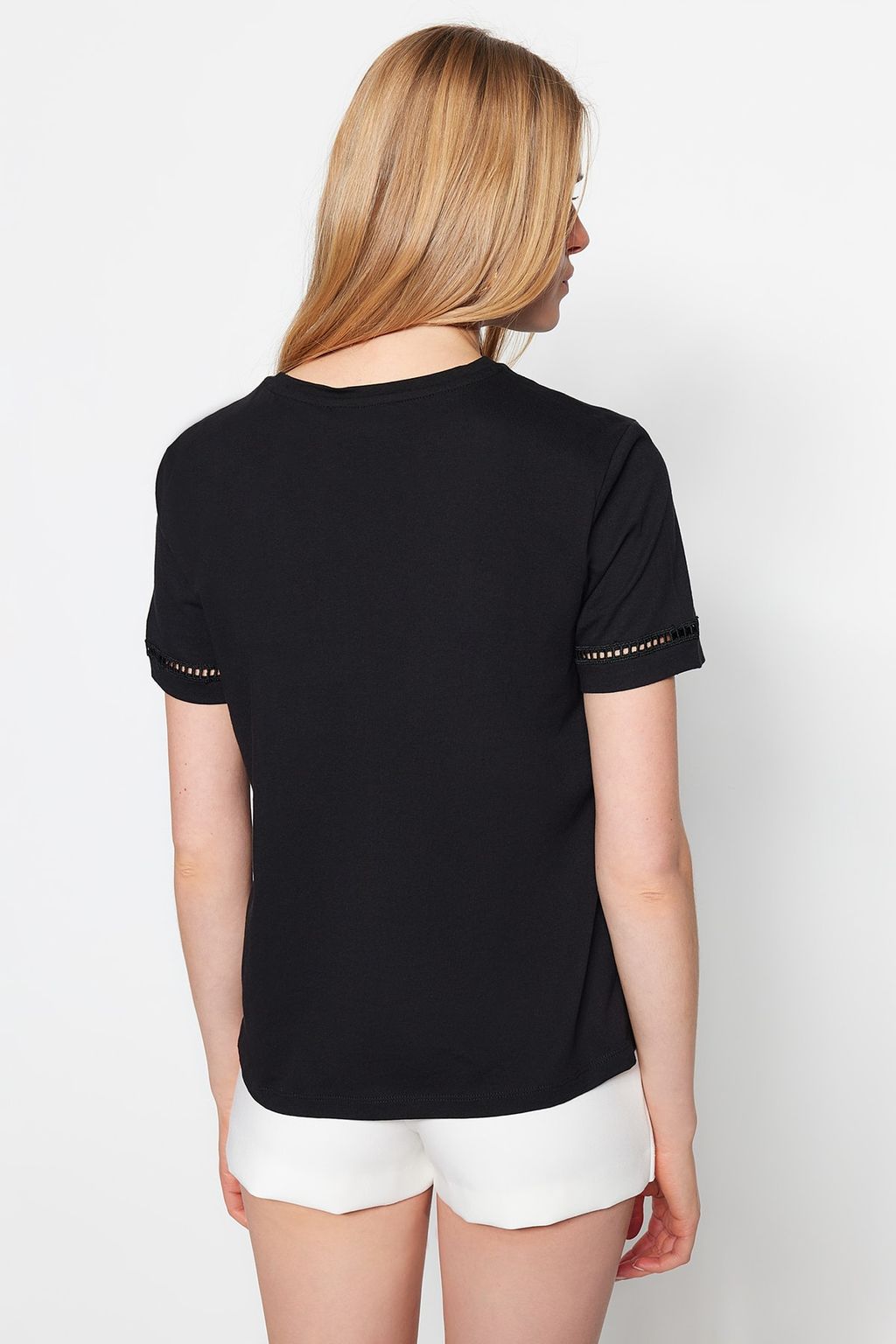 Siyah %100 Pamuk Isleme Detayl? Basic Bisiklet Yaka Orme T-Shirt TWOSS23TS00012