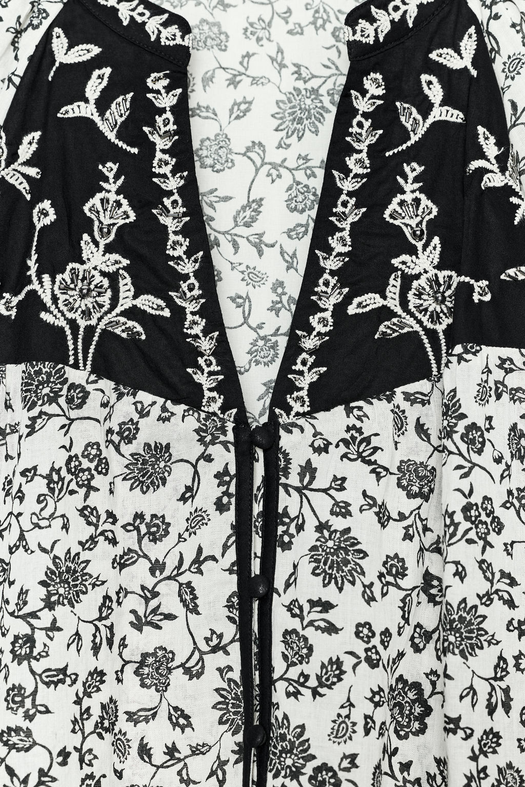 HALTER TOP WITH BEADING - Zara фото 14