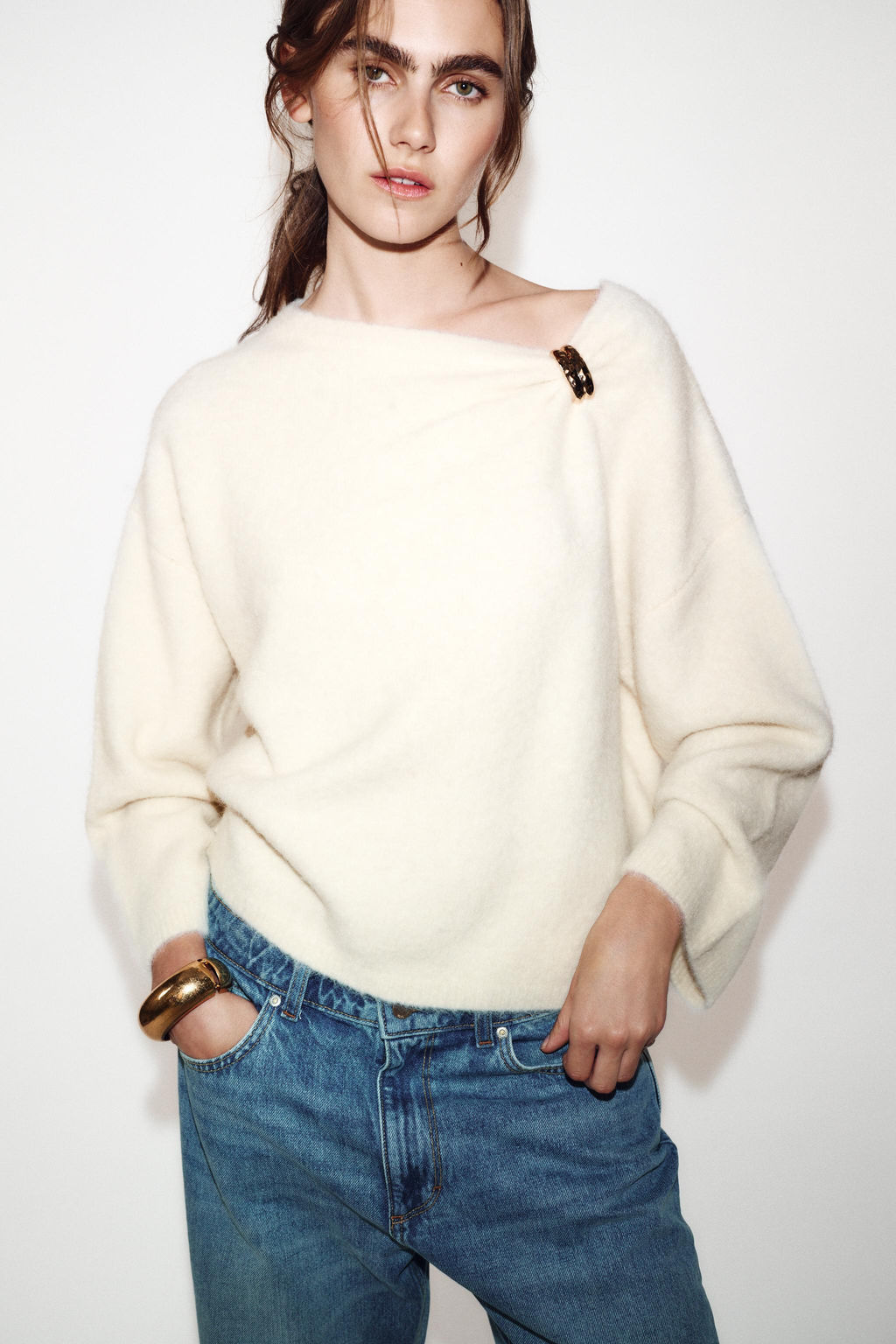 KNIT JUMPER WITH BROOCH - Zara фото 2