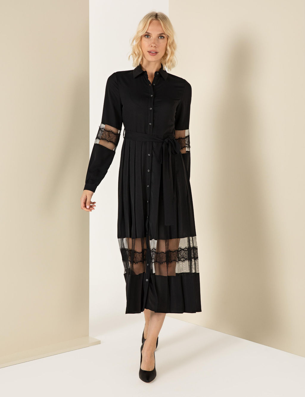 Siyah Uzunkollu Elbise