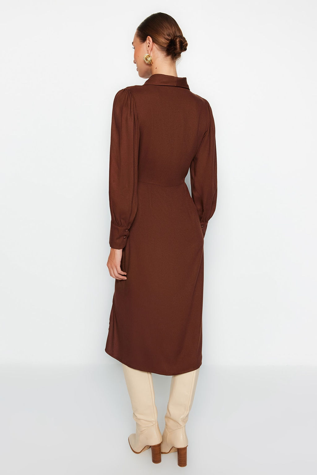 Trendyolmilla Kahverengi Midi Astarl? Dokuma Elbise TWOAW21EL0230 фото 5