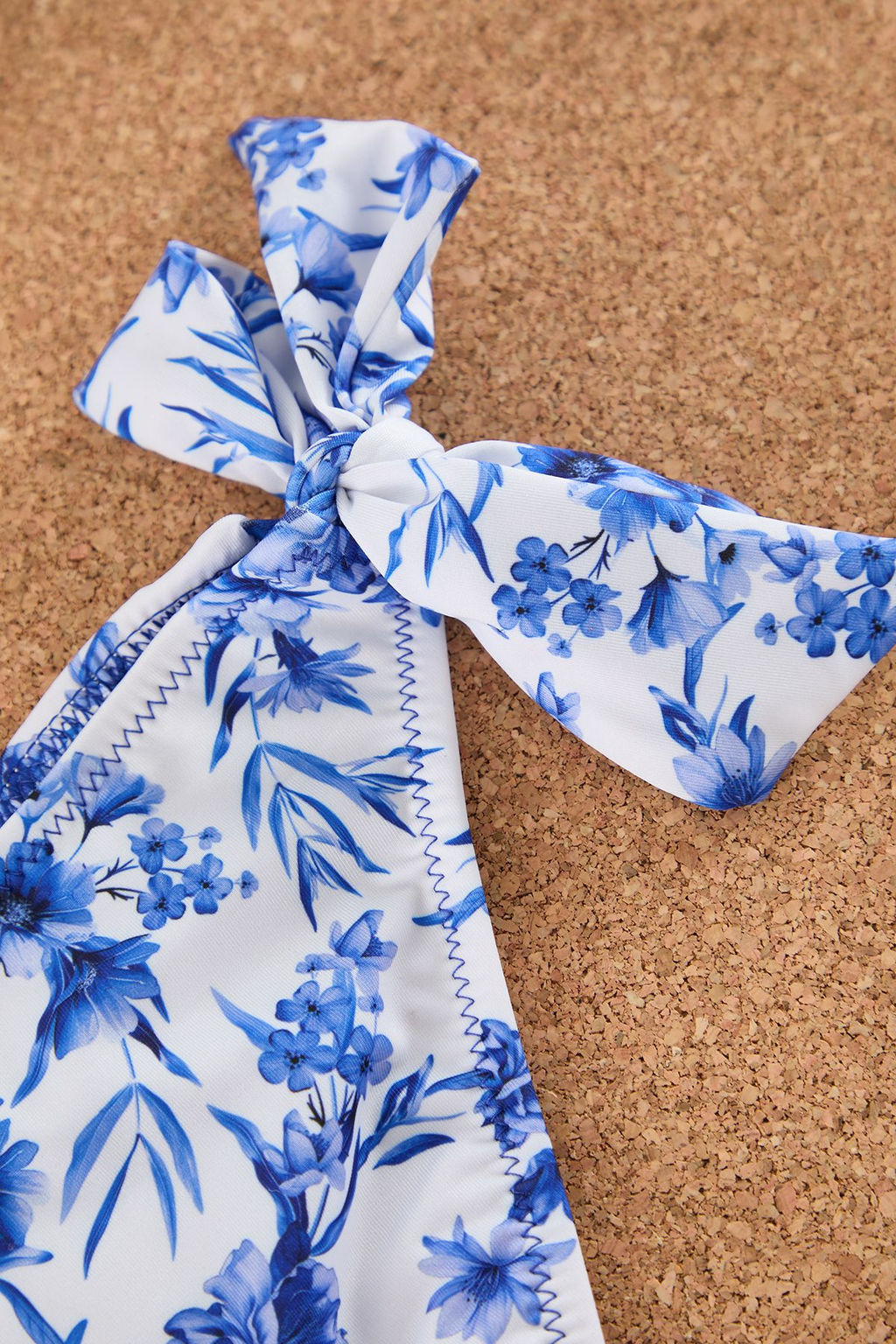 Trendyolmilla Cicek Desenli Straplez Tak C?kar Kol Detayl? Baglamal? Bikini Ustu TBESS25BU00016  фото 9