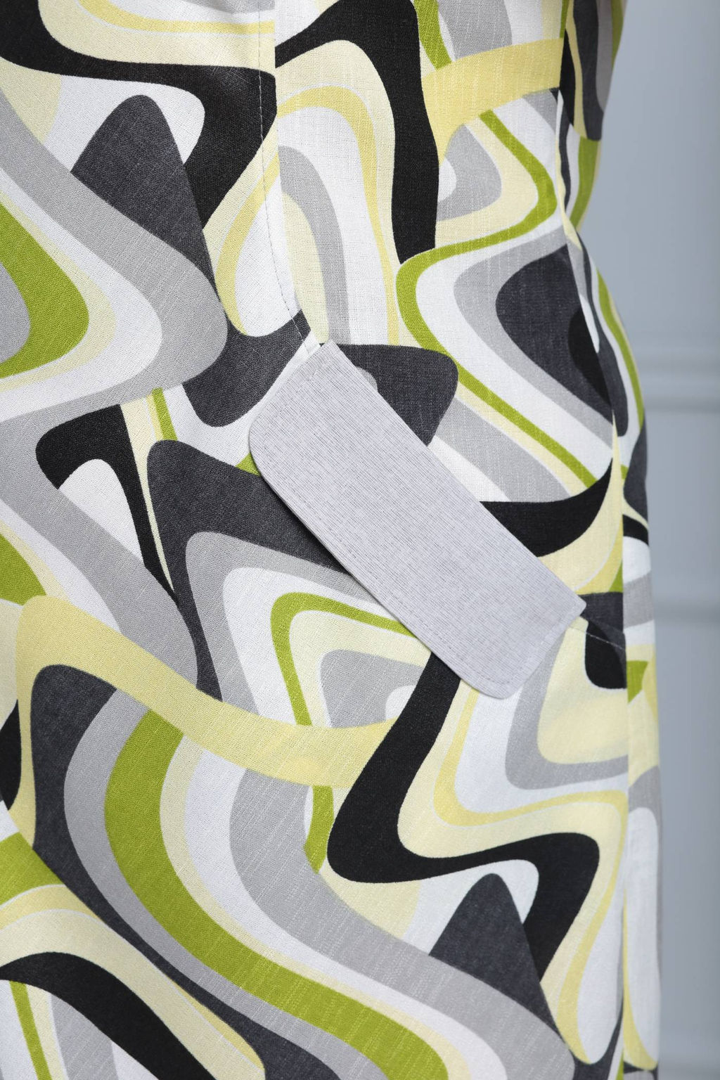 Платье ANELLI 205 зелень+зигзаг