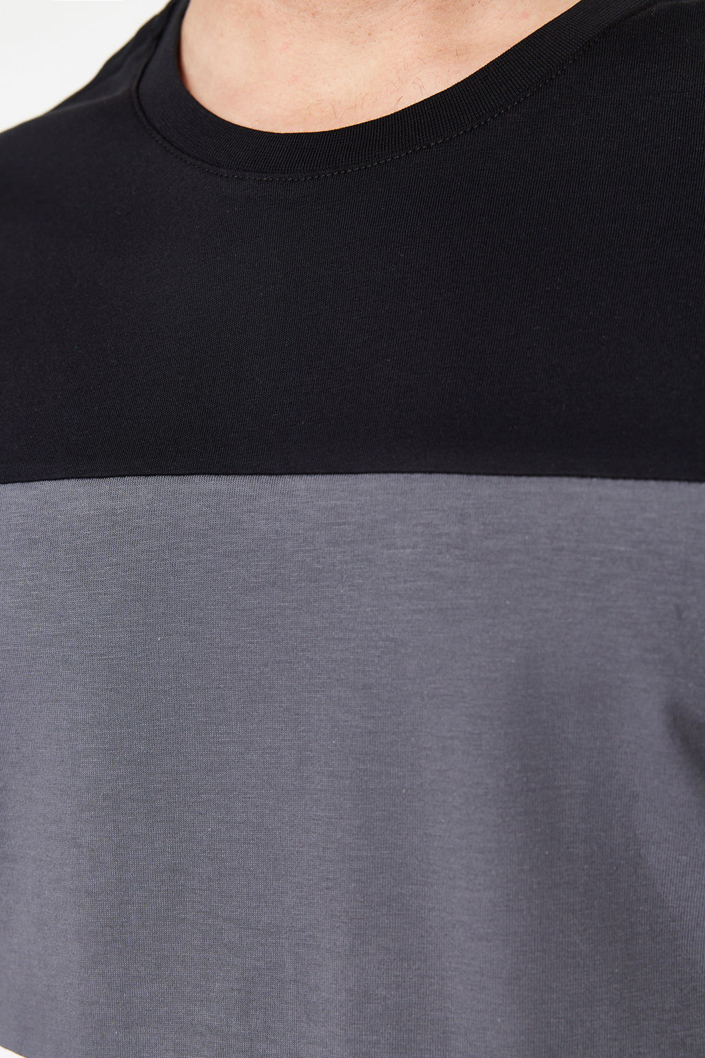 TRENDYOL MAN Siyah Regular/Normal Kesim Renk Bloklu %100 Pamuklu T-Shirt TMNSS24TS00076 - Trendyolmilla фото 10