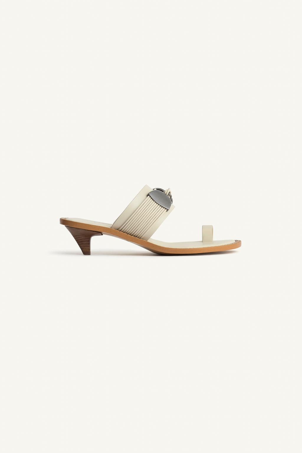 LTHR STRP SNDLS 16 - Zara фото 6