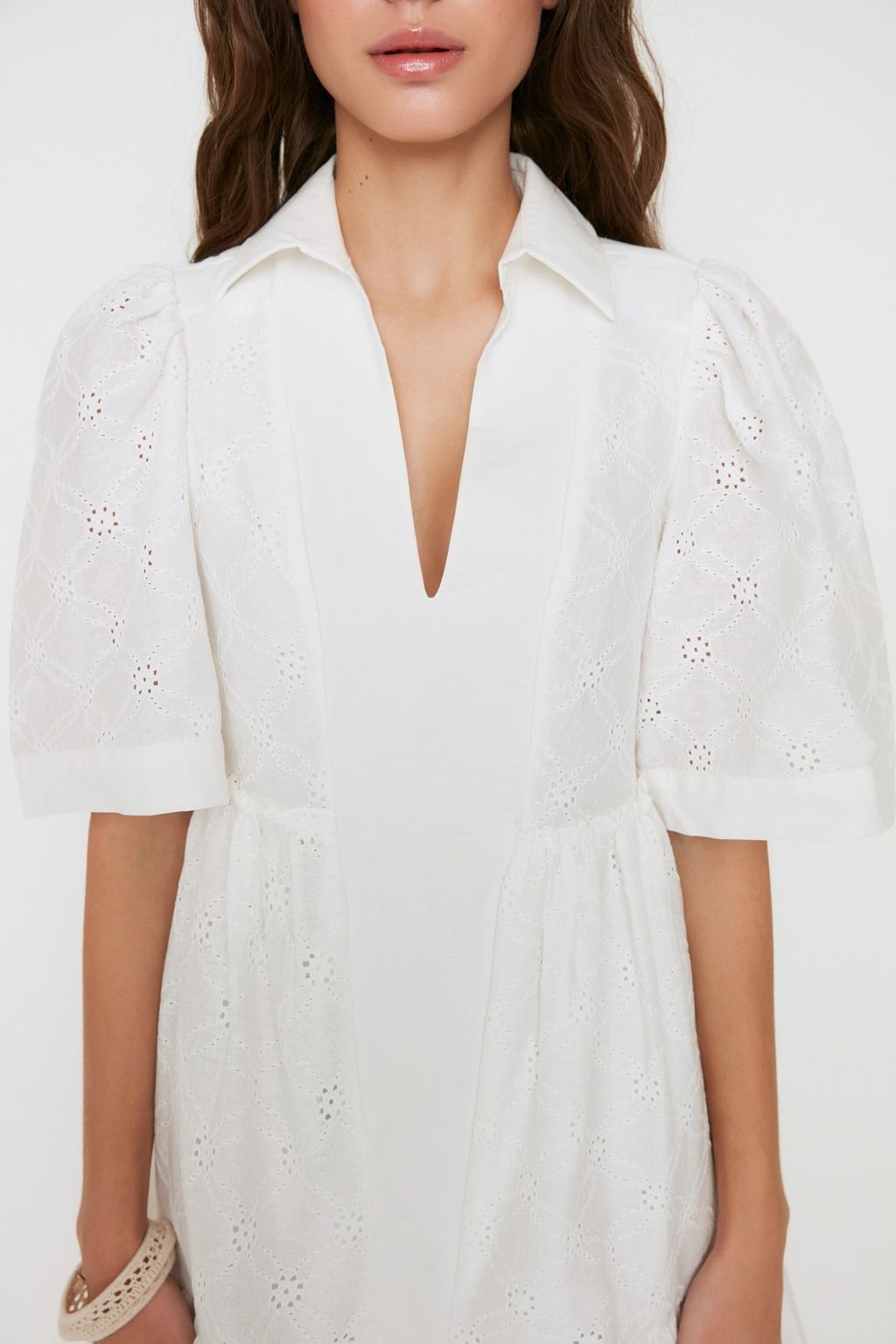 TRENDYOLMILLA Beyaz Skater/Belden Ac?lan Brode Mini Astarl? Dokuma Elbise TWOSS21EL3680 фото 4