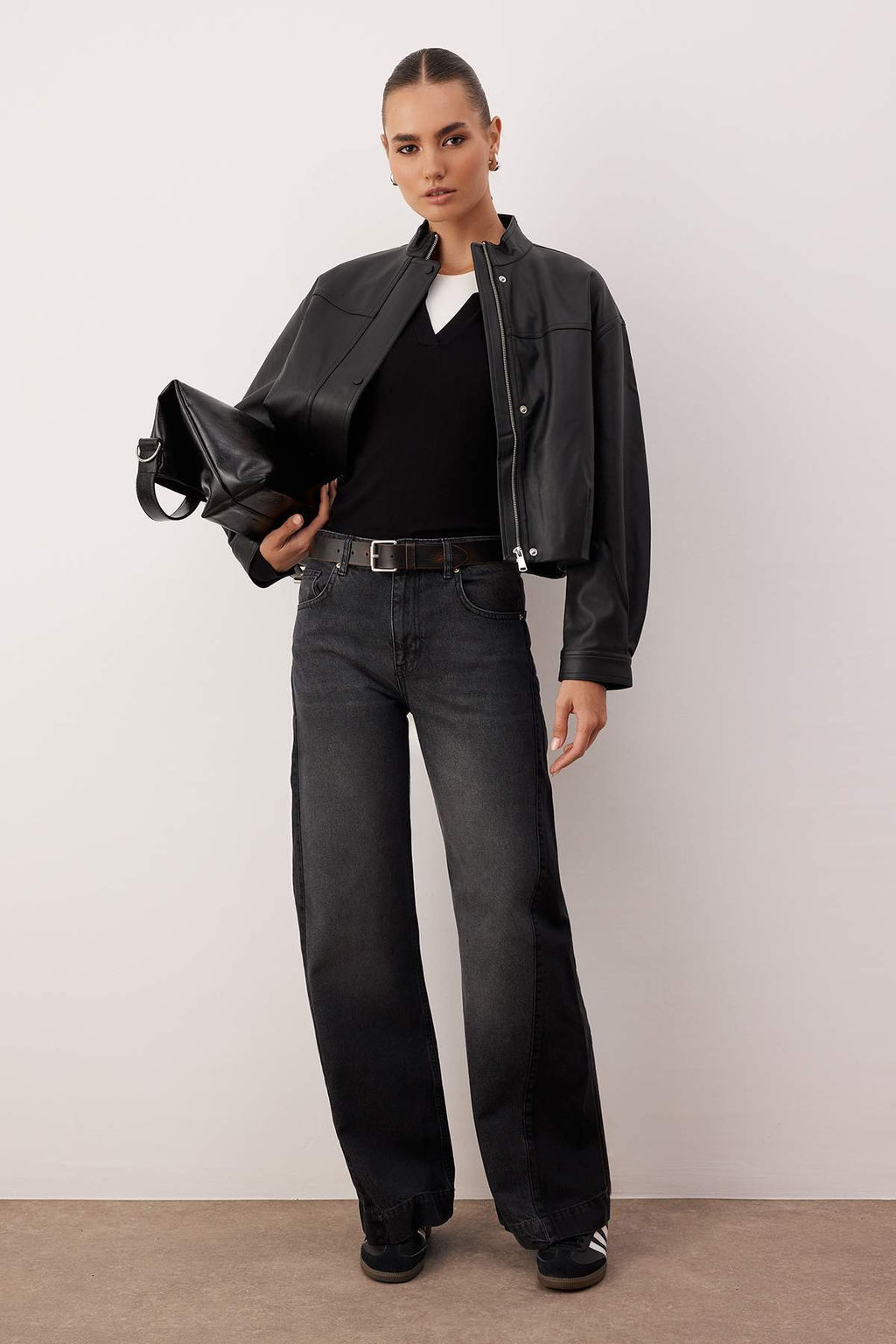 Ozel Koleksiyon Mavi Yuksek Bel Renk Bloklu Wide Leg Genis Paca Jeans TWOAW26JE00099 - Trendyolmilla фото 11