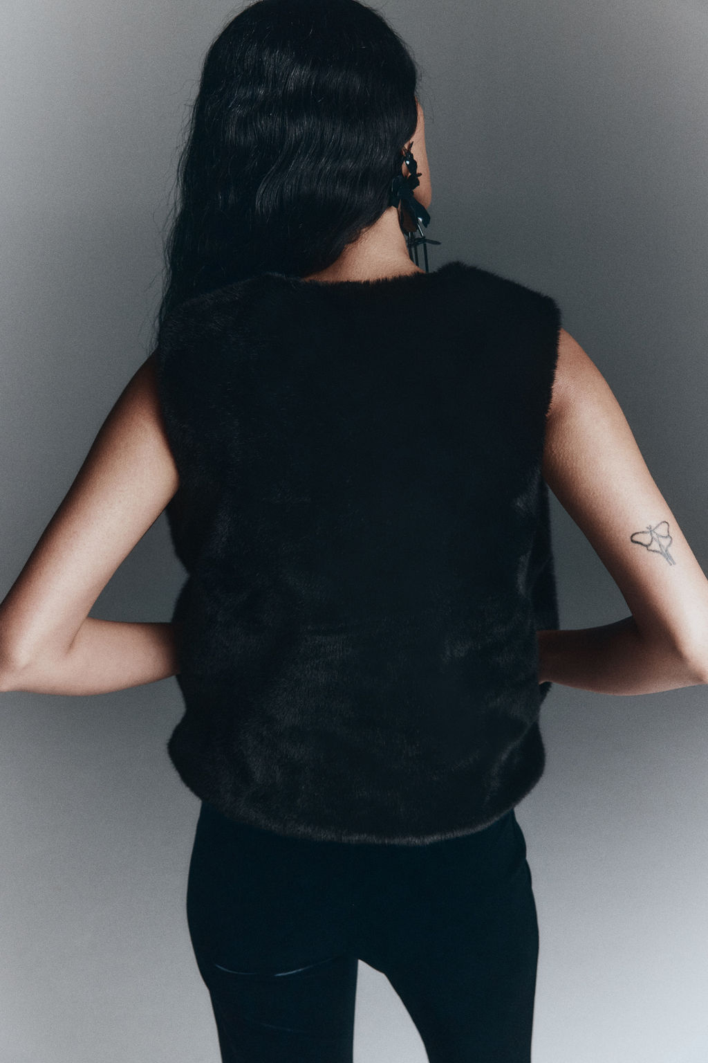 Chaleco efecto pelo - H&m фото 4