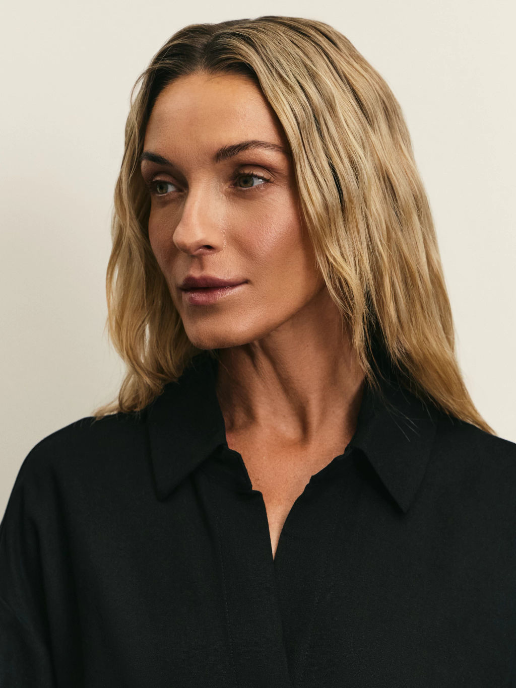 Льняная рубашка свободного кроя / Zarina фото 6