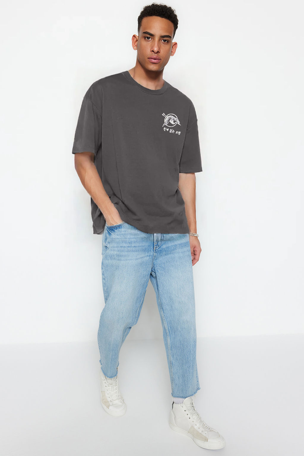 TRENDYOL MAN Lacivert Oversize/Genis Kesim Uzak Dogu Bask?l? K?sa Kol %100 Pamuklu T-Shirt TMNSS23TS00170 - Trendyolmilla фото 2