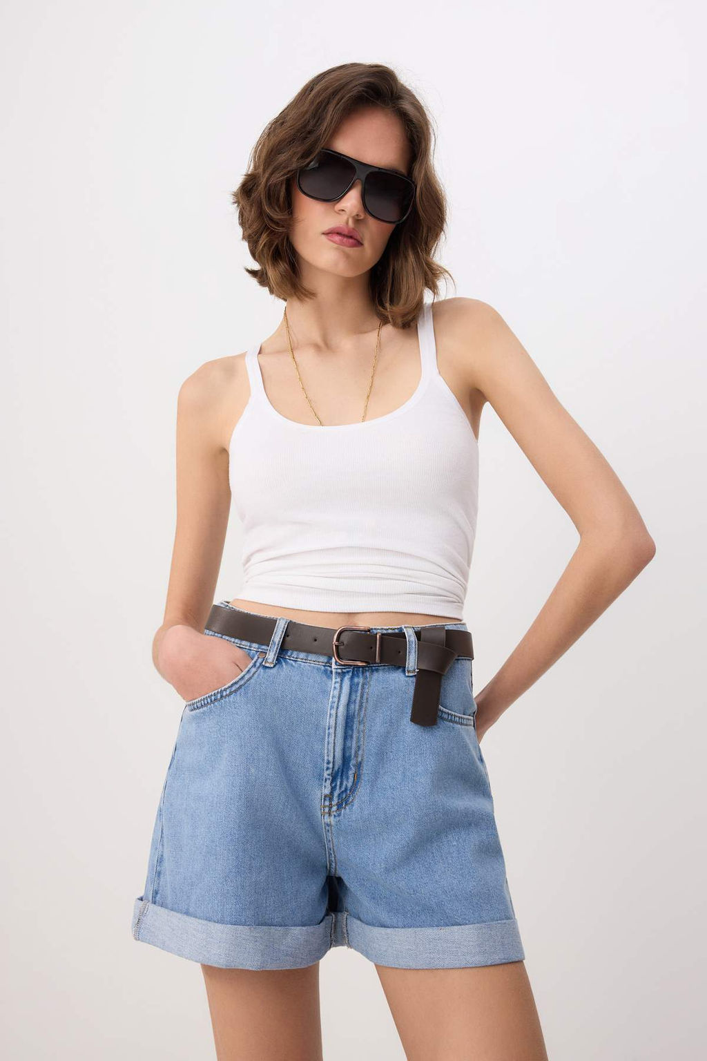 Mavi Kemer Detayl? Yuksek Bel City Boy Denim Sort TWOSS26SR00128 - Trendyolmilla фото 3