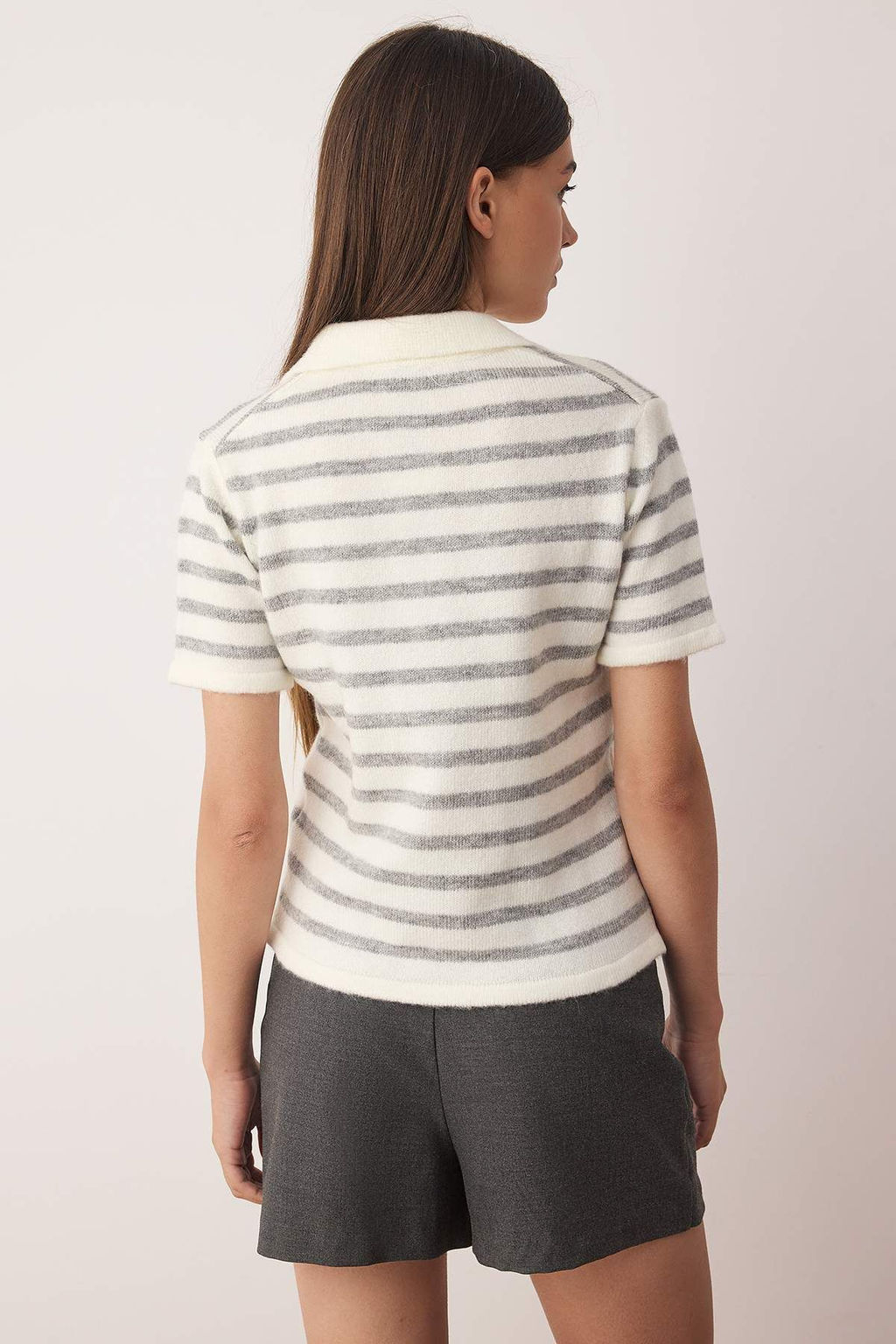 Ekru Yumusak Dokulu Cizgili Triko Kazak TWOAW26KZ00145 - Trendyolmilla фото 4