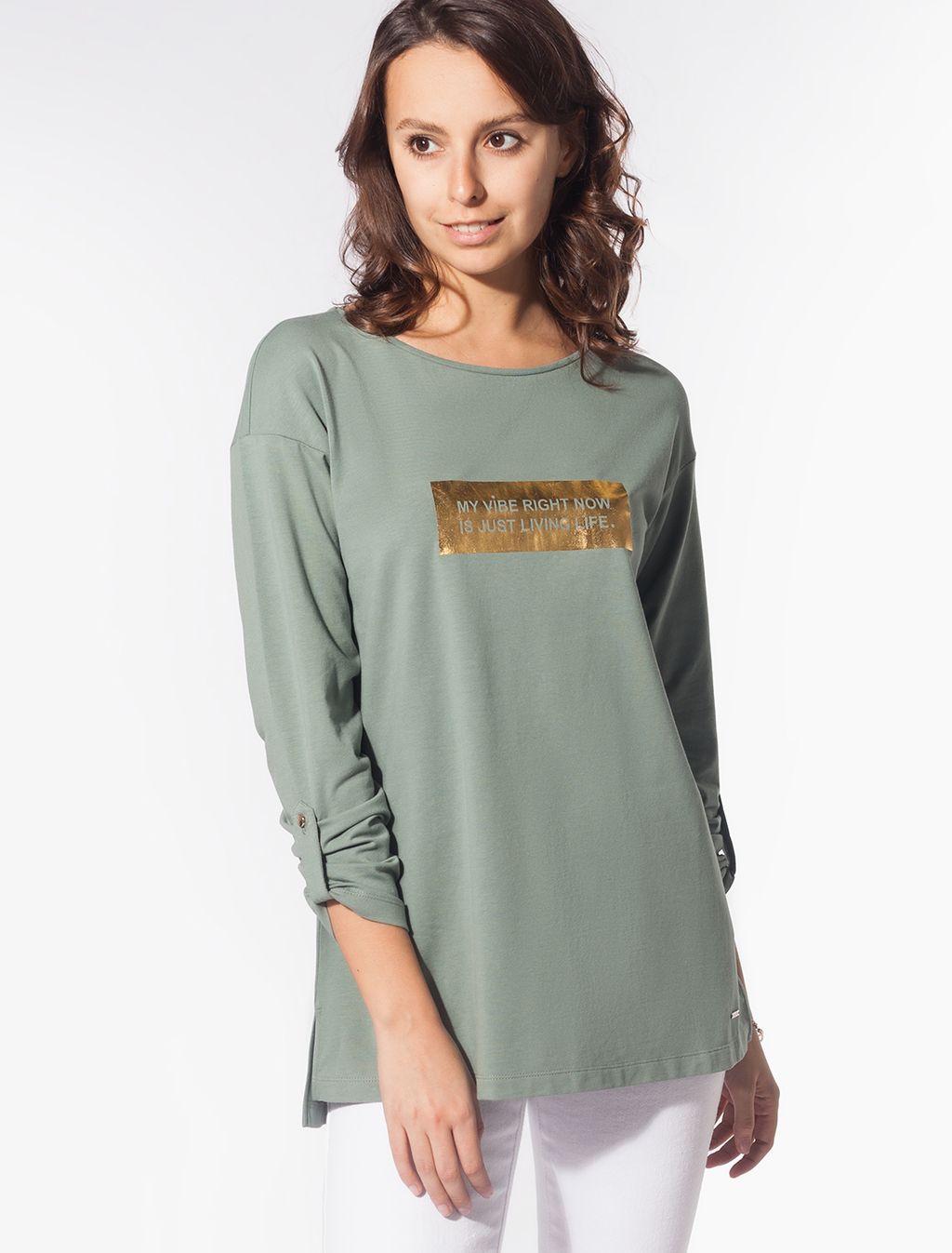 Лонгслив из премиального хлопка с авторским принтом стойкой фольгой - Vilatte фото 5