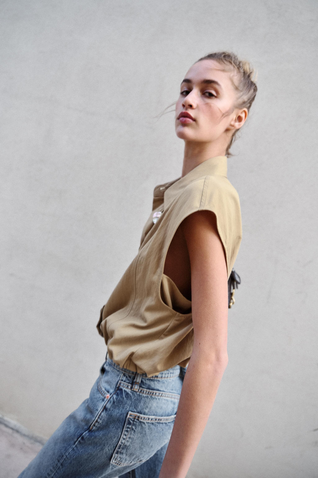 TOP CUELLO CAMISERO / Camel medio - Zara фото 4