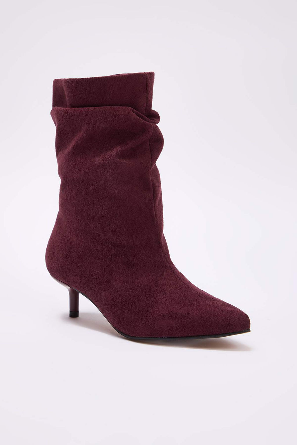 Siyah Suet Sivri Burun Kad?n Kitten Topuklu Yar?m Bot TAKAW26BO00088 - Trendyolmilla фото 6