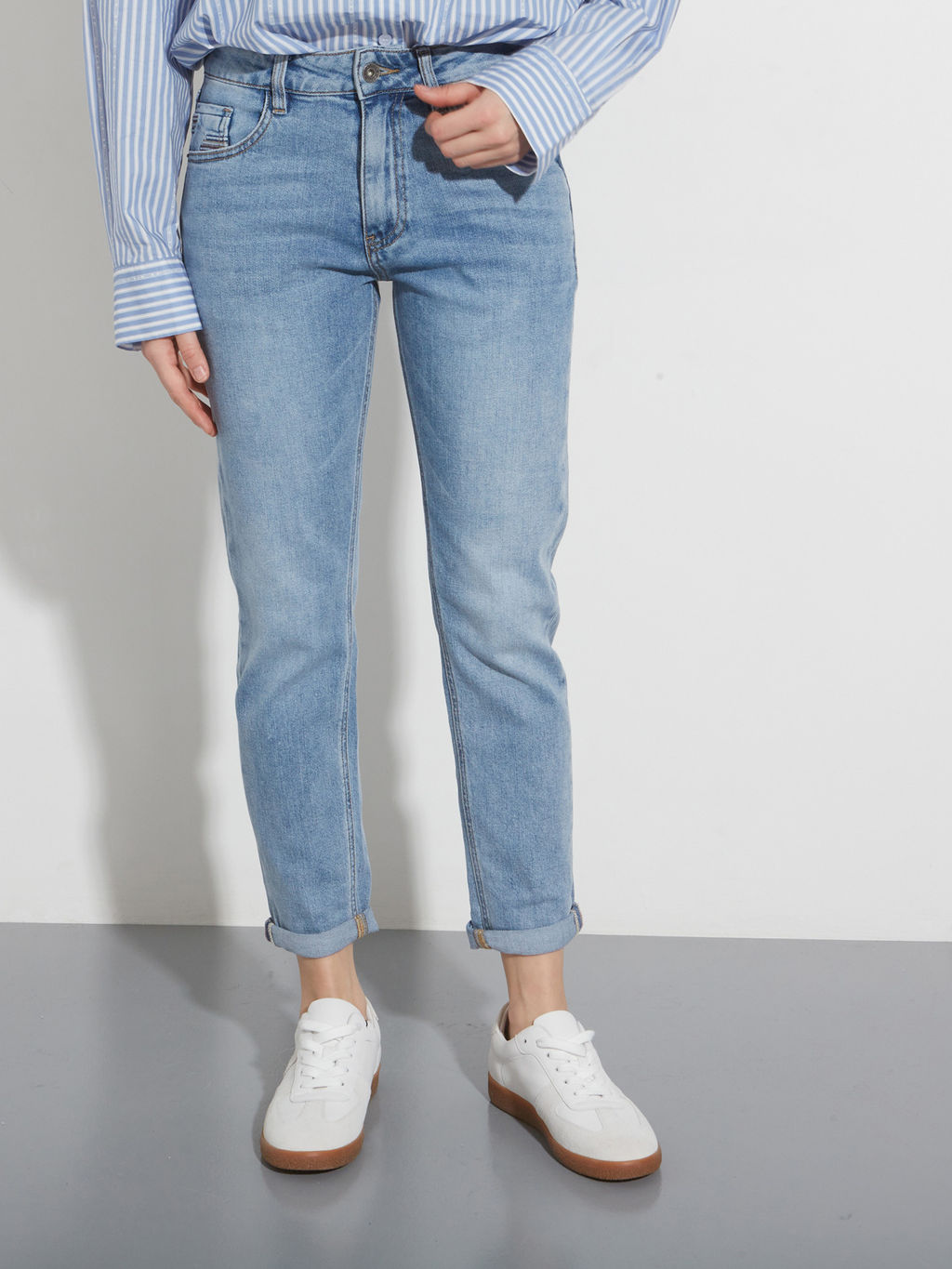 Женские джинсы бойфренды