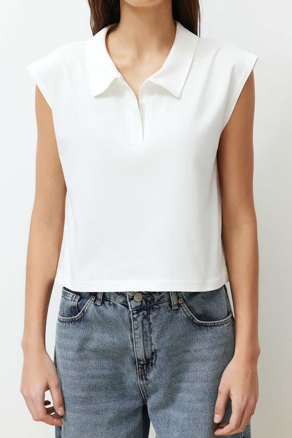 Ekru %100 Kal?n Pamuklu Polo Yaka Regular/Normal Kal?p Orme T-Shirt TWOSS24TS00075