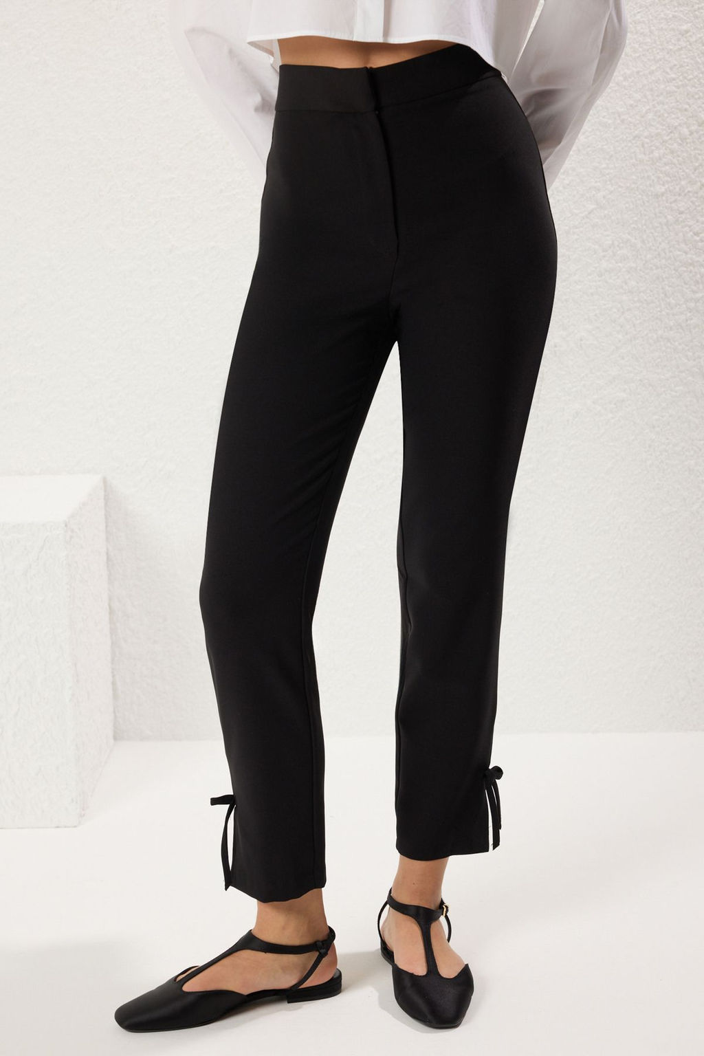 TRENDYOLMILLA Siyah Cigarette Pacalar? Fiyonk Detayl? Dokuma Pantolon TWOSS25PL00090  фото 4