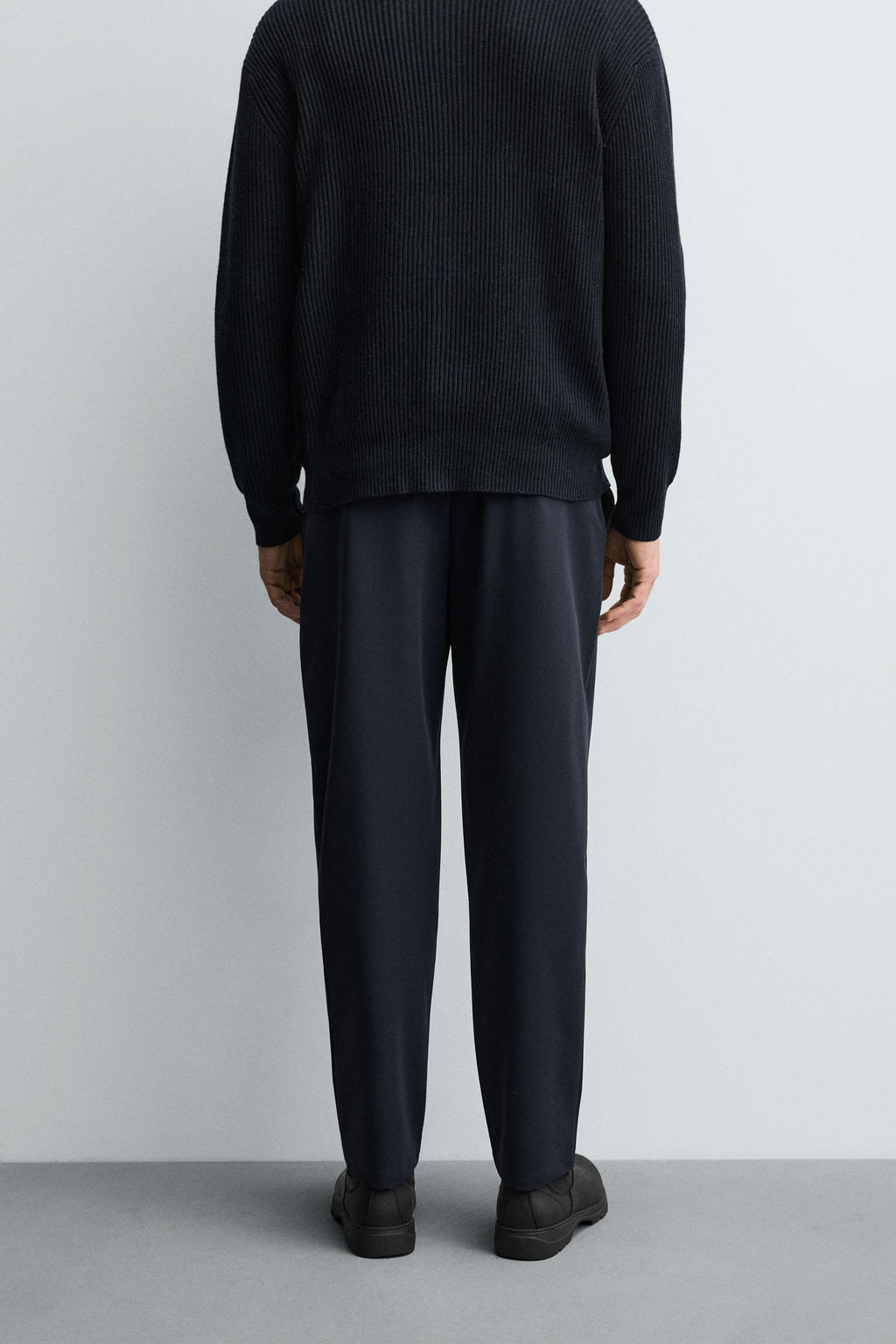 COMFORT TEXTURED TROUSERS - Zara фото 3