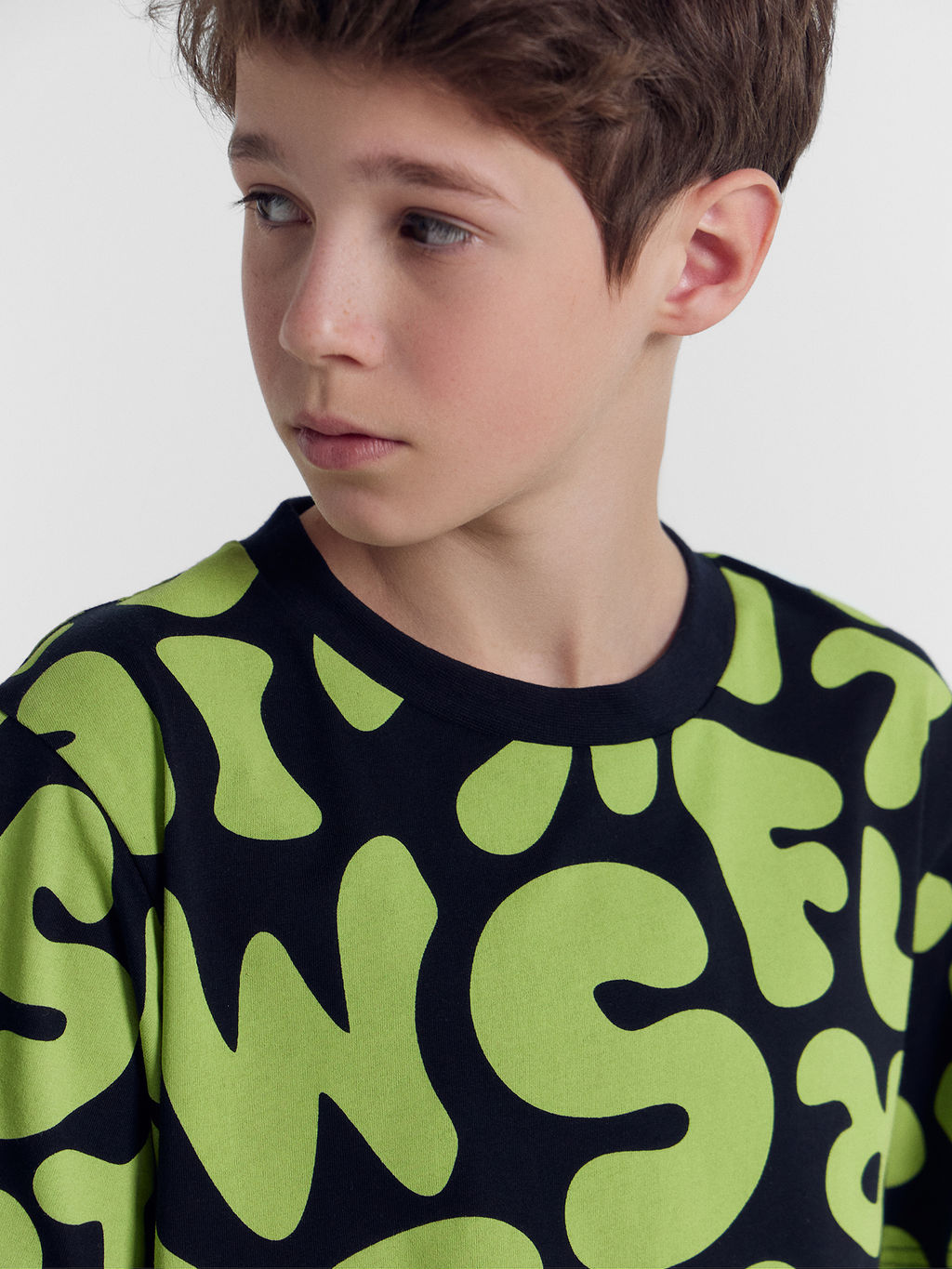 Футболка для мальчиков черная с буквами - Mark formelle фото 5