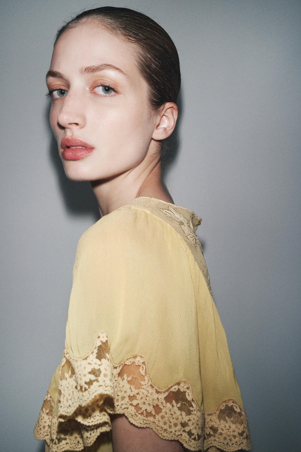 TULLE JUMPSUIT WITH EMBROIDERY AND BEADS - Zara фото 2