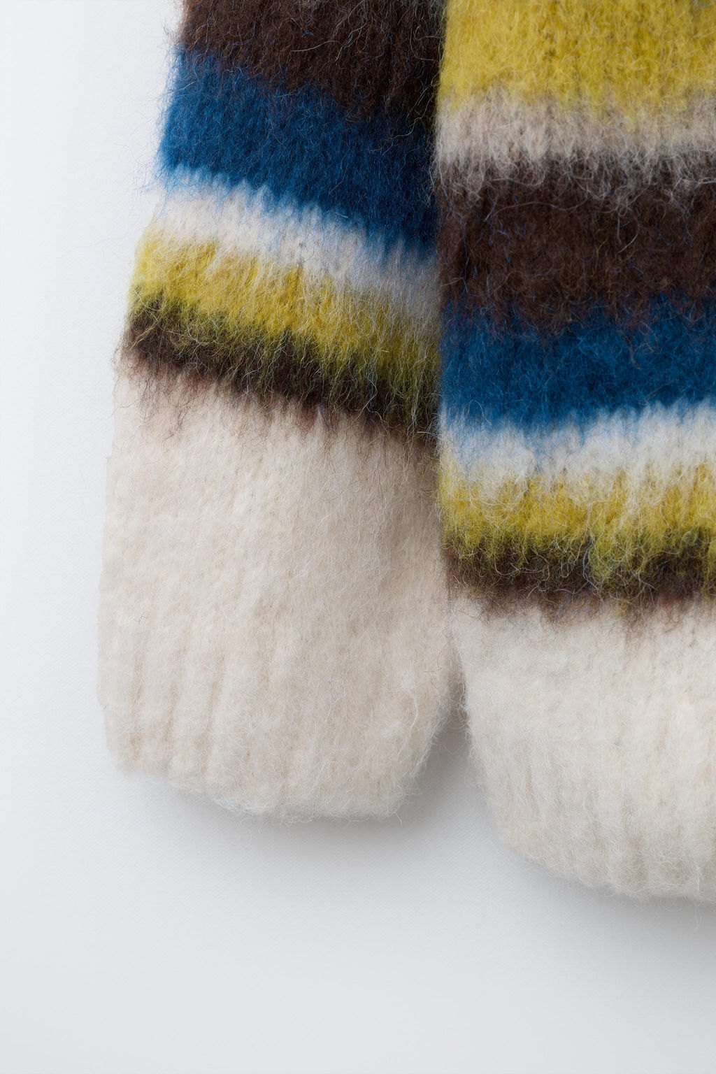 STRIPED KNIT JUMPER - Zara фото 4