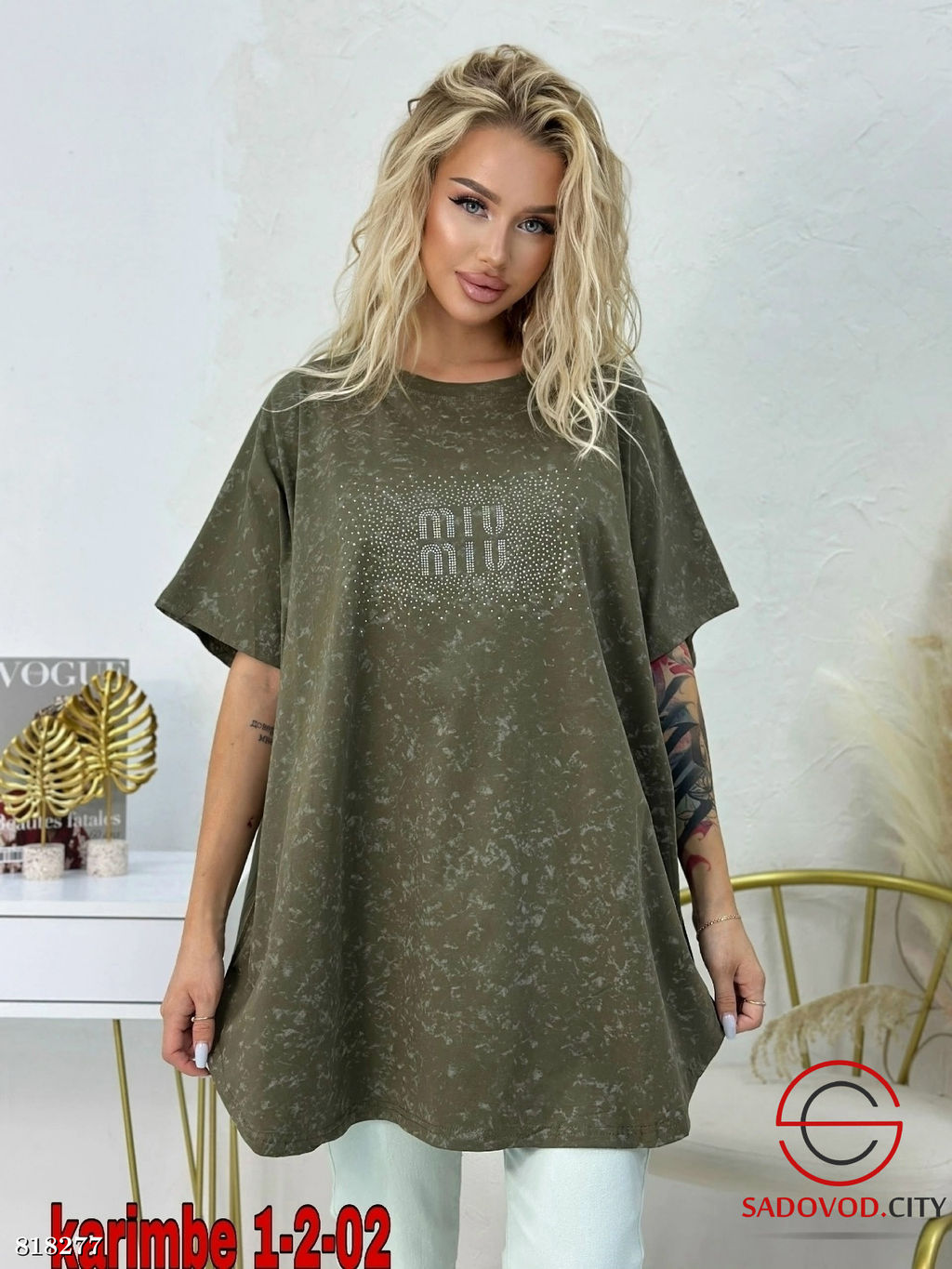 Футболка женская со стразами