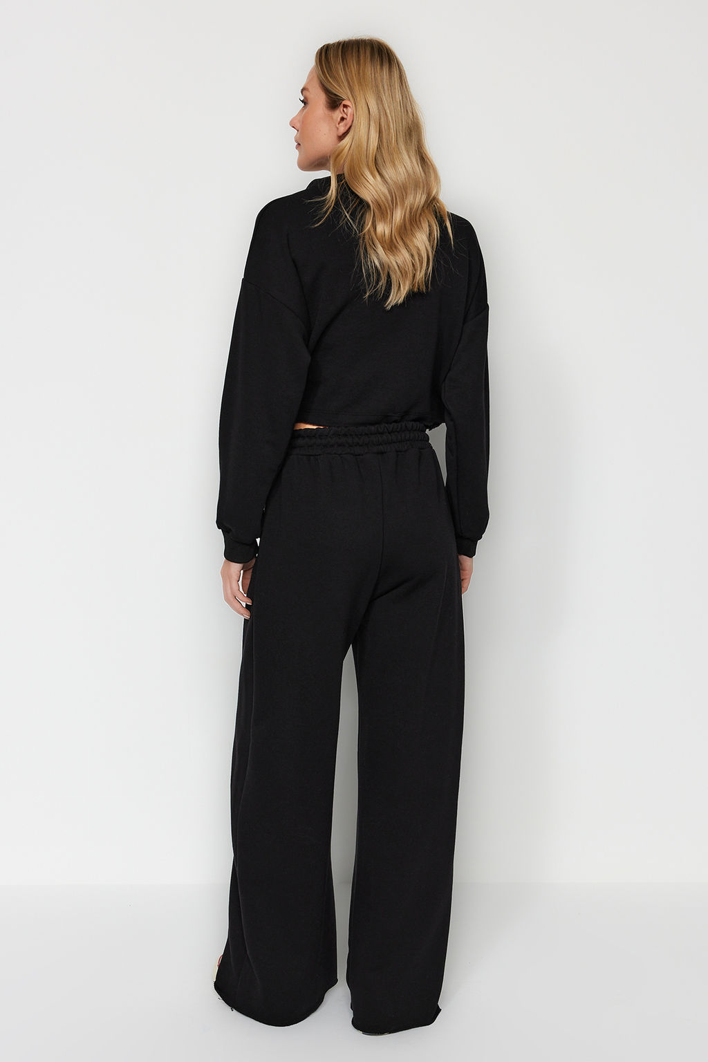 Siyah Kal?n Extra Wide Leg Yuksek Bel Orme Esofman Alt? Pantolon TWOAW24EA00043 - Trendyolmilla фото 5