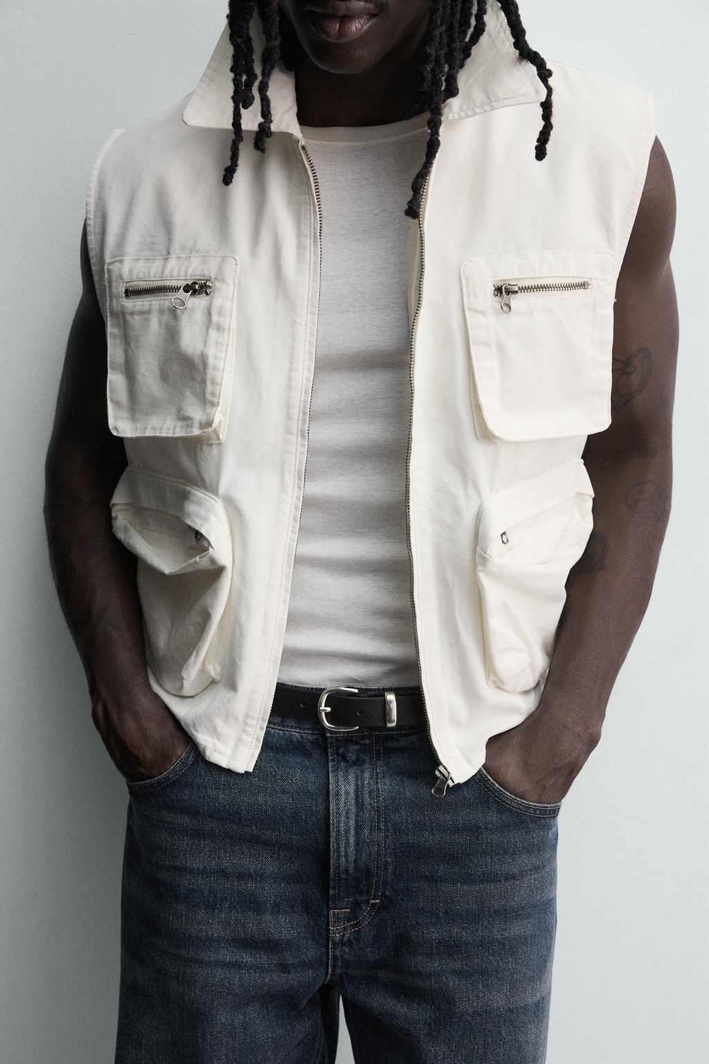 CHALECO RELAXED FIT BOLSILLOS UTILITY / Blanco roto