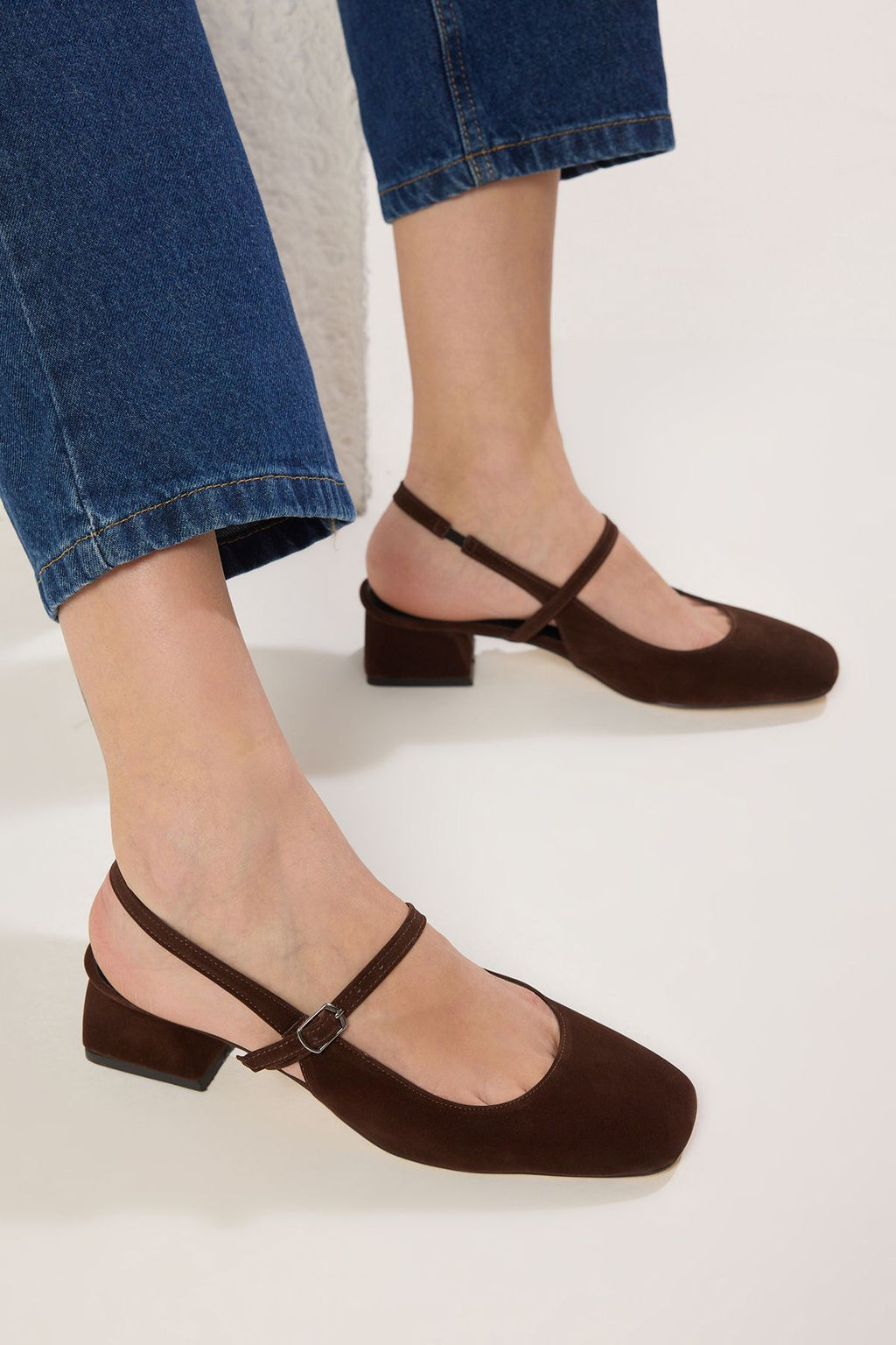 Trendyol Shoes Koyu Kahverengi Suet Mary Jane Blok Topuklu Sandalet TAKSS25TO00075 - Trendyolmilla фото 6