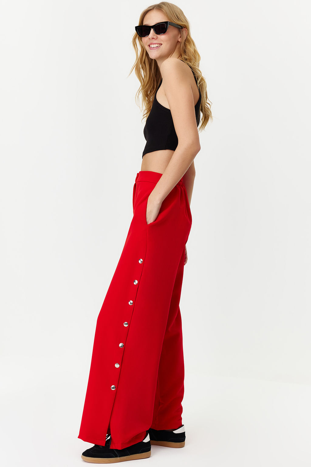 TRENDYOLMILLA Siyah Wide Leg/Genis Paca Yanlar? Dugmeli Dokuma Kumas Pantolon TWOSS20PL0398  фото 2