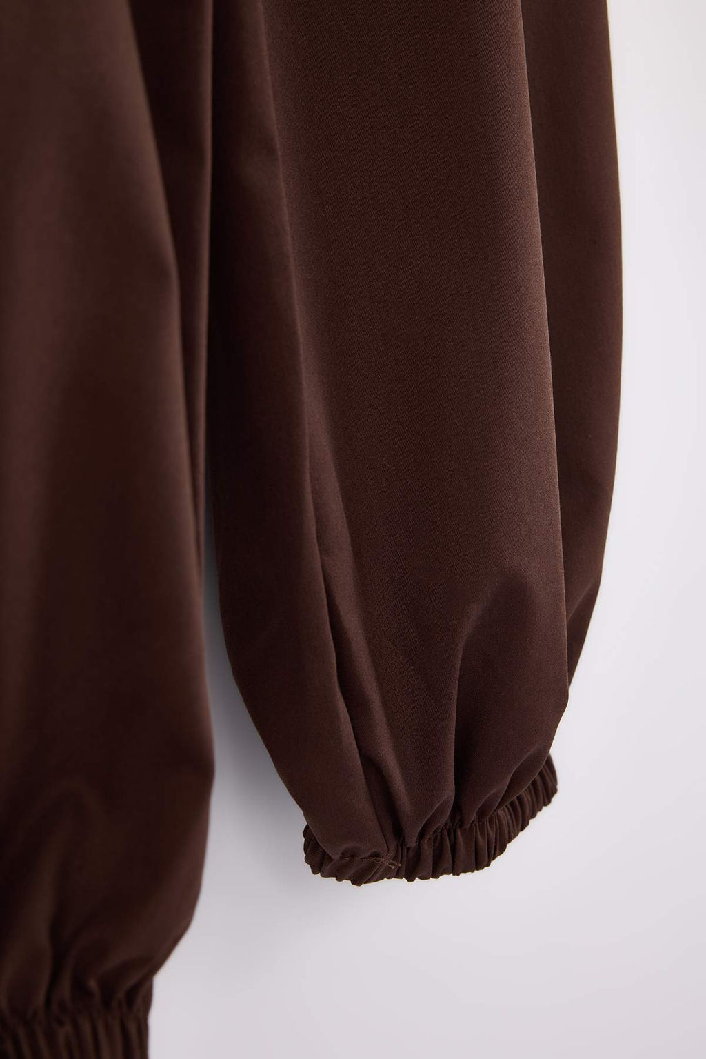 Koyu Kahverengi Poliviskon Dokuma Salvar Pantolon TWOSS26PL00039 - Trendyolmilla фото 7