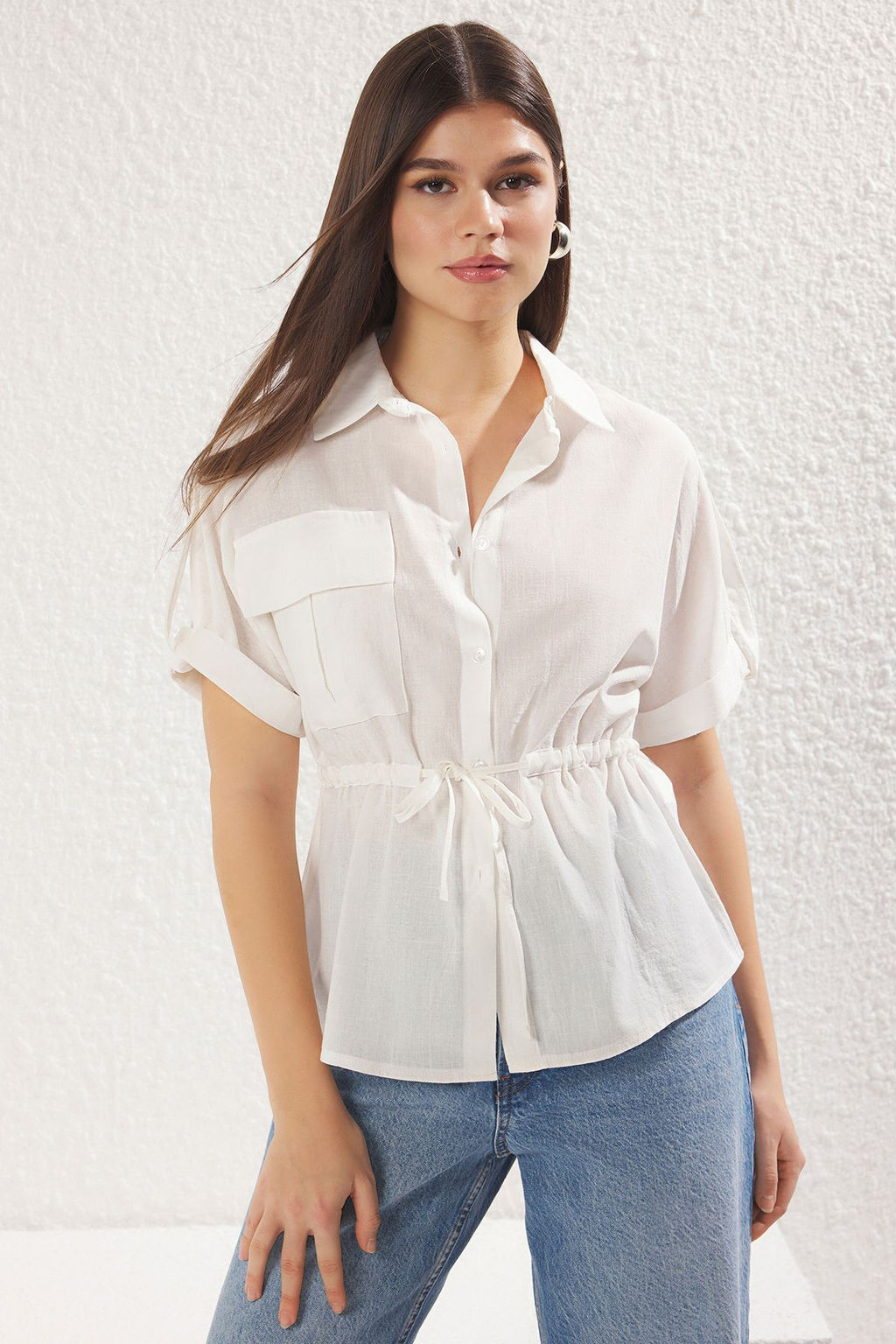 TRENDYOLMILLA Haki Onden Baglama Detayl? Cepli K?sa Kol Dokuma Gomlek TWOSS25GO00017 фото 2