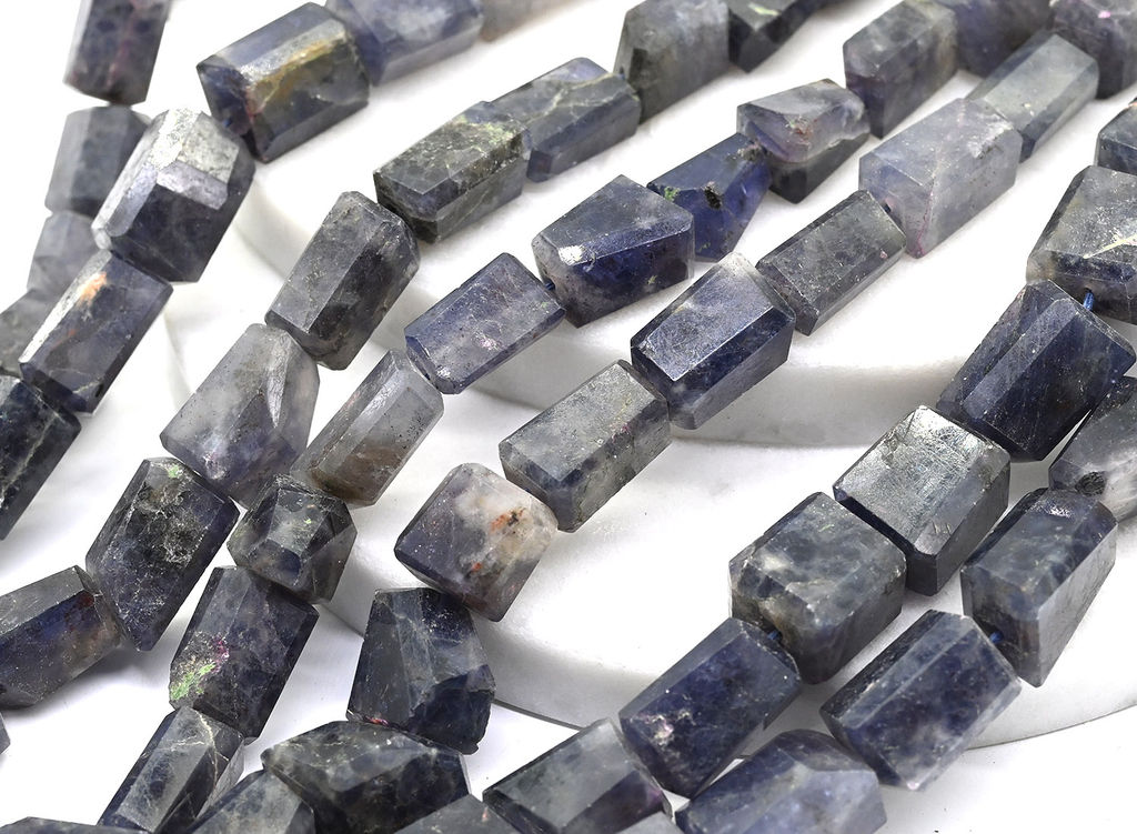 Бусины из иолита (кордиерита) прямоугольник 9*15мм, 27см, 19 бусин, 38г Радуга камня