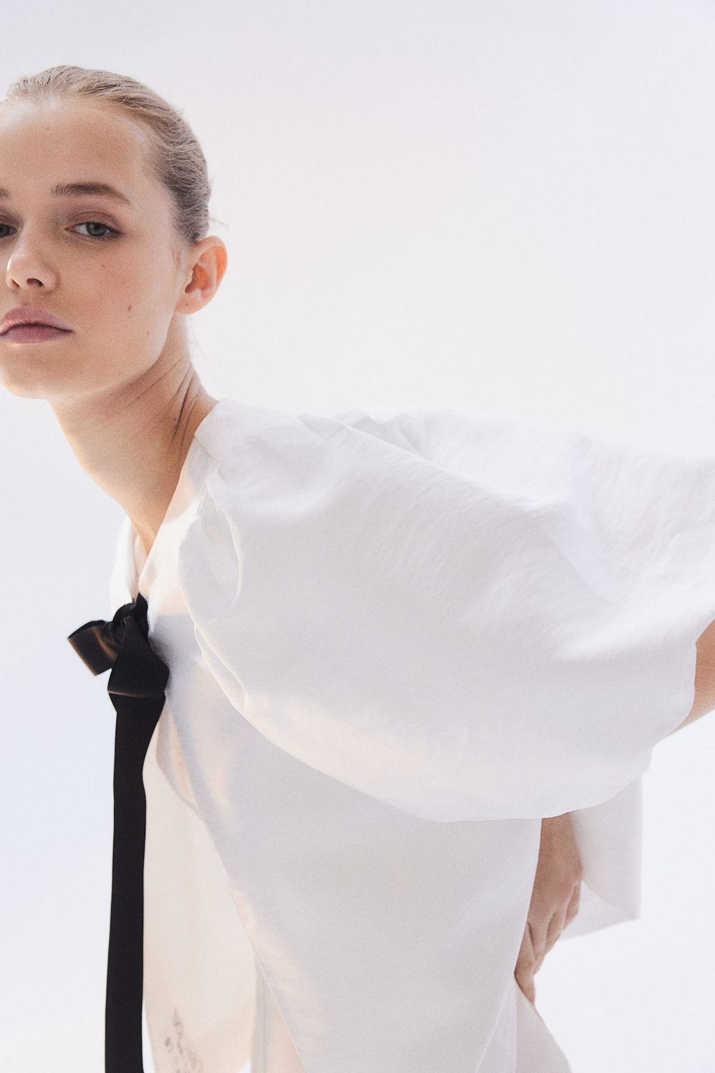 Blusa con mangas globo - H&m фото 4