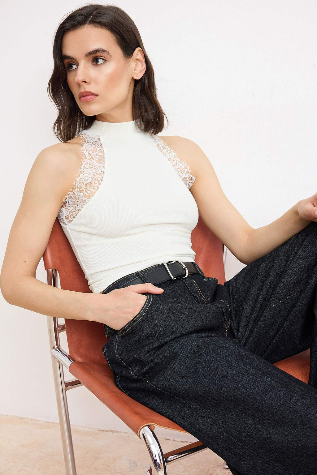 Kahverengi Fitted/Vucuda Oturan Halter Yaka Dantel Detayl? Fitilli Esnek Orme Bluz TWOSS26BZ00663 - Trendyolmilla фото 6