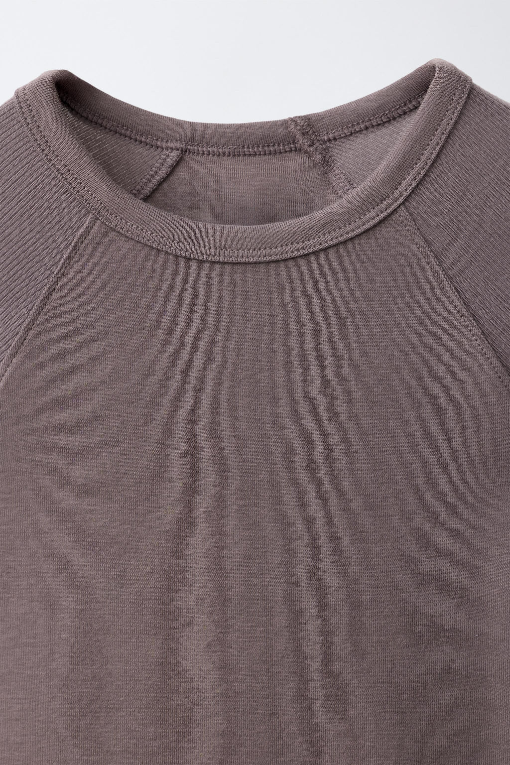 CAMISETA LISA ALGOD?N Y MODAL / Marr?n / Topo - Zara фото 3