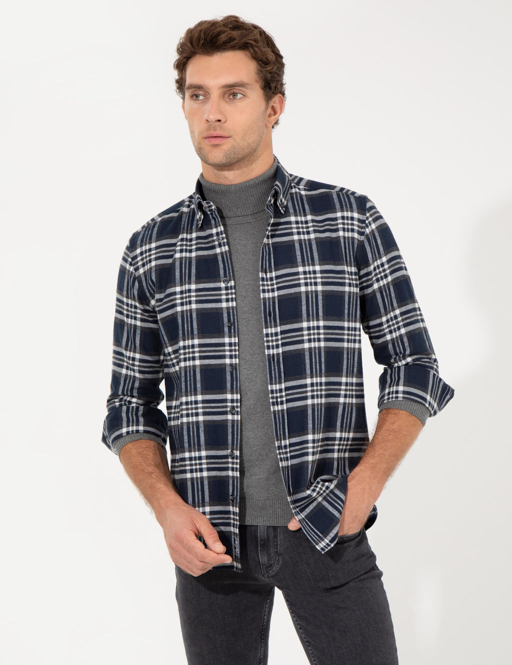 Темно-синяя приталенная рубашка с длинным рукавом - Cacharel фото 3