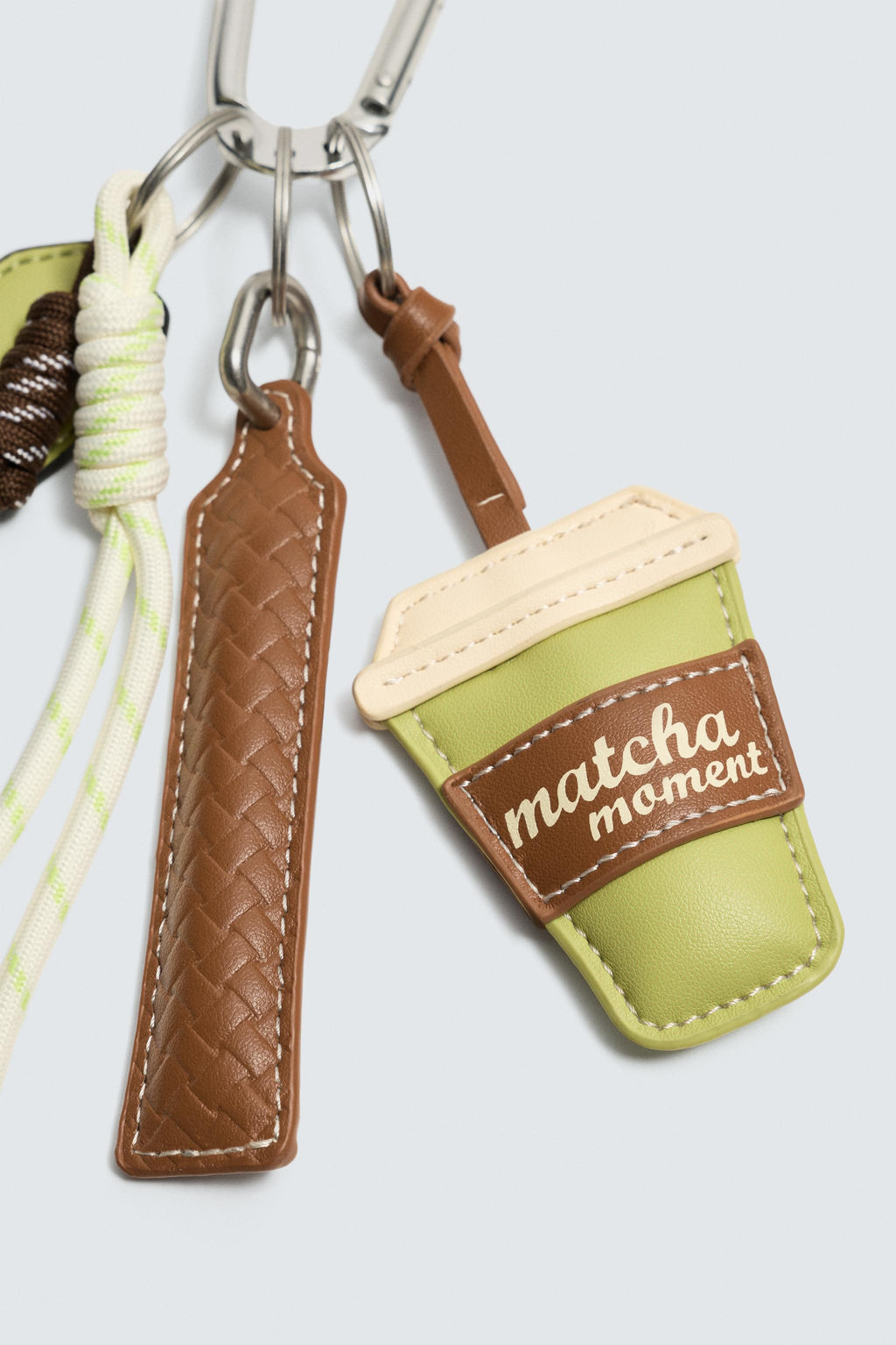 LLAVERO MULTICHARMS / Verde - Zara фото 2