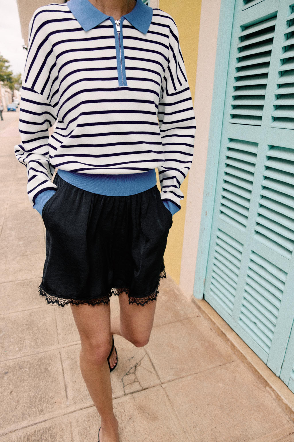 SHORTS SATINADOS PUNTILLA / Negro - Zara фото 2