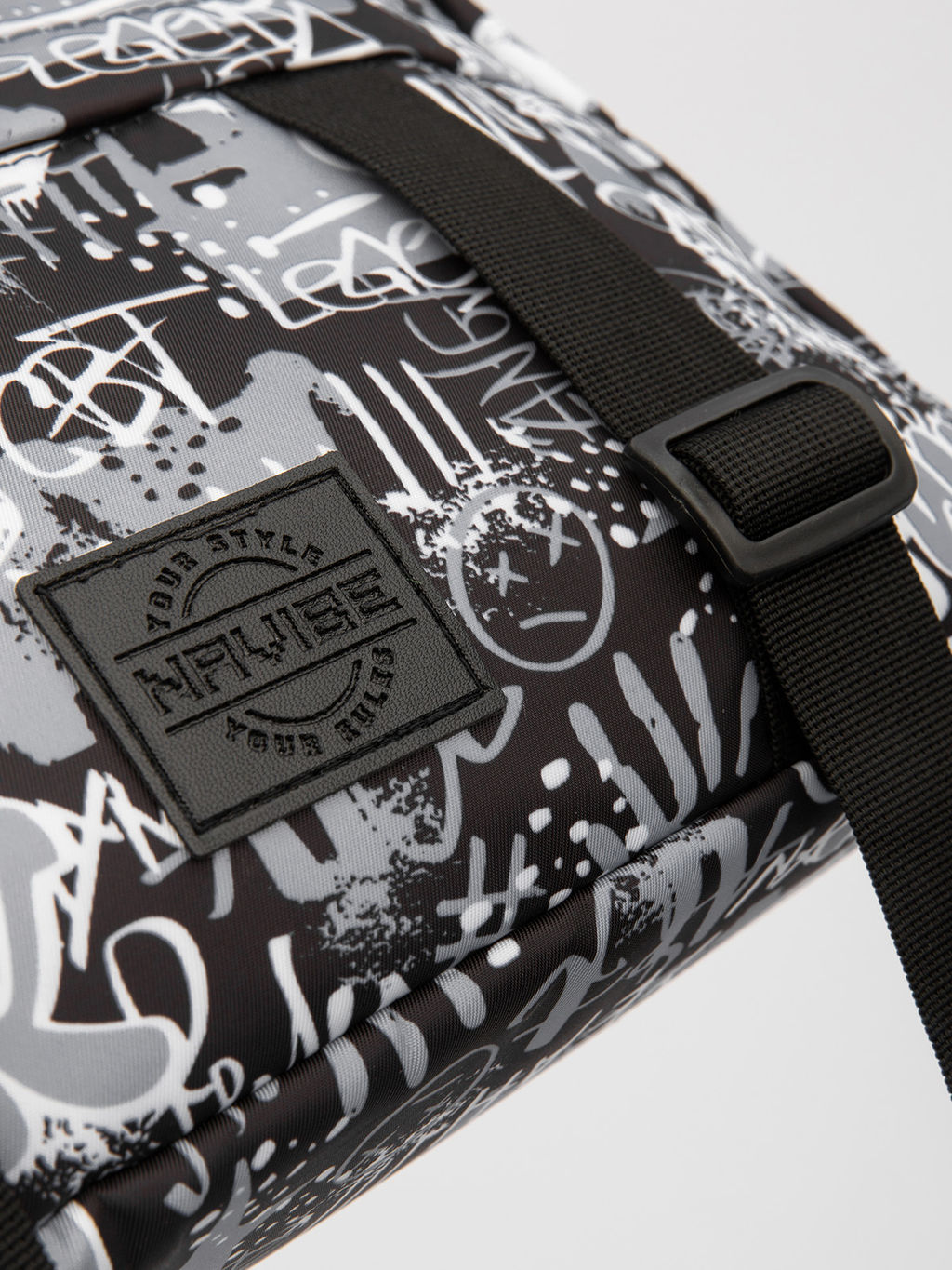 V56/1 401 216 Сумка