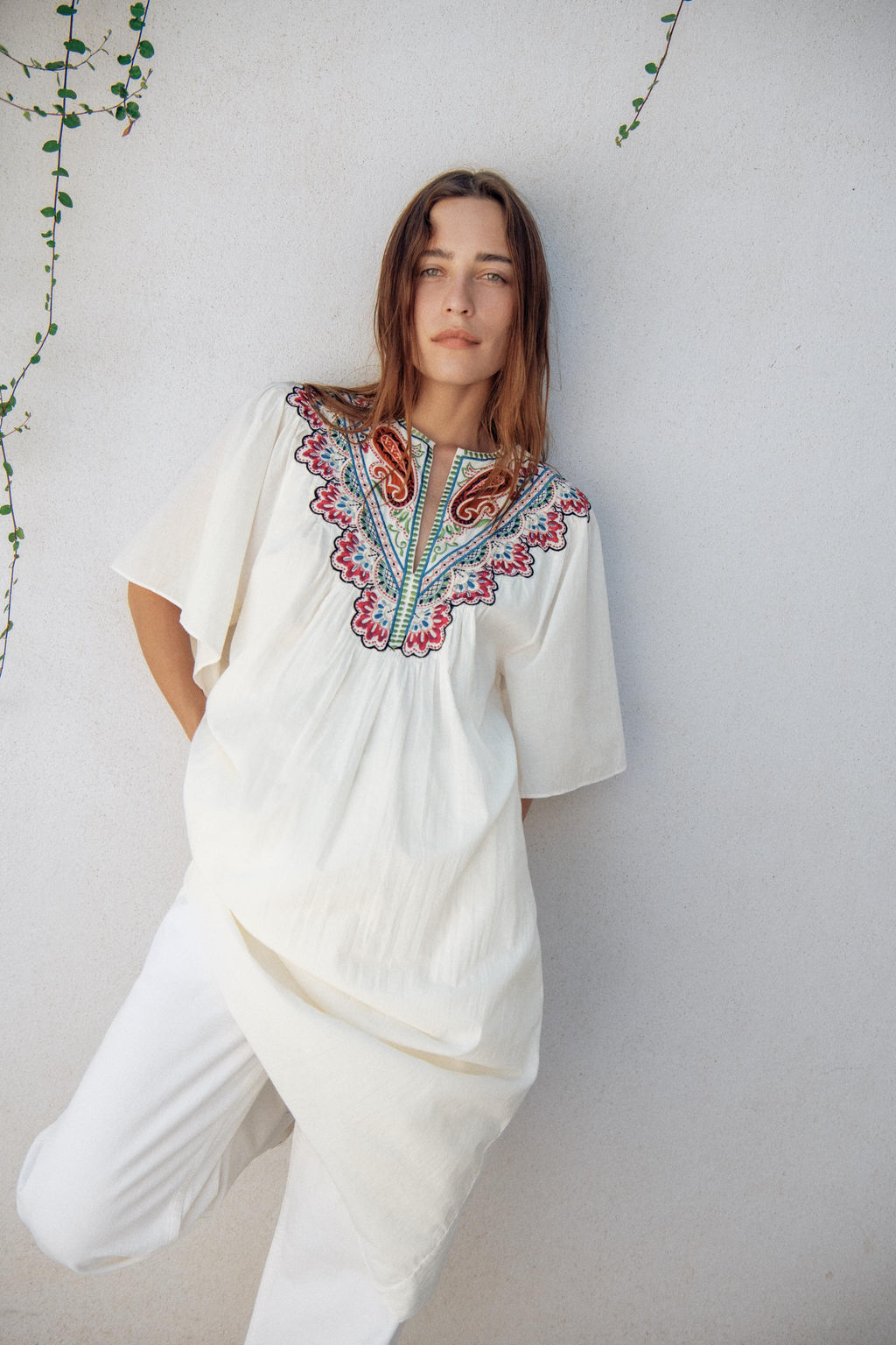 ZW COLLECTION EMBROIDERED COLLAR POPLIN SHIRT - Zara фото 14