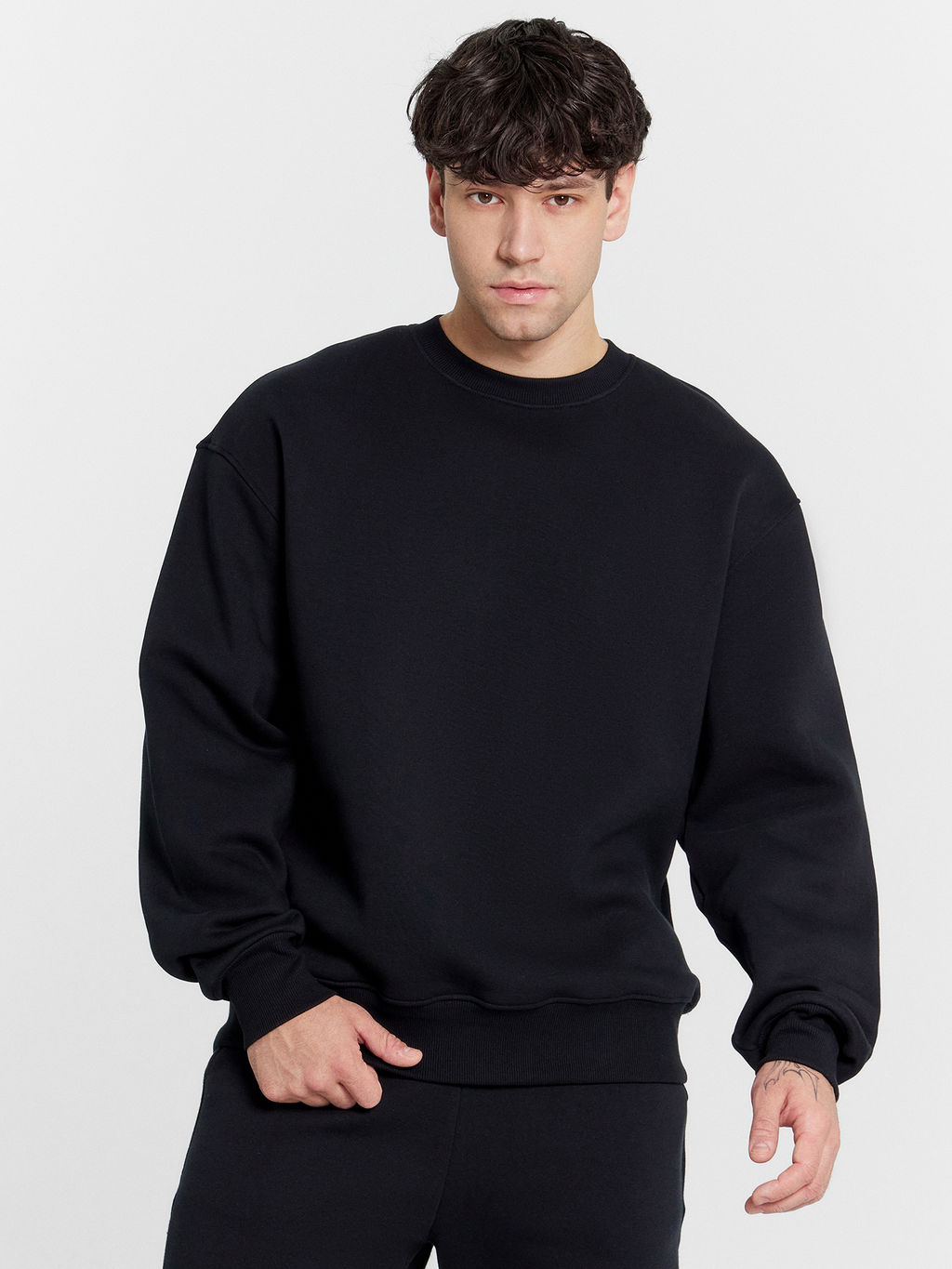 Комплект мужской черный (свитшот, брюки) черный 191021 - Mark formelle фото 4