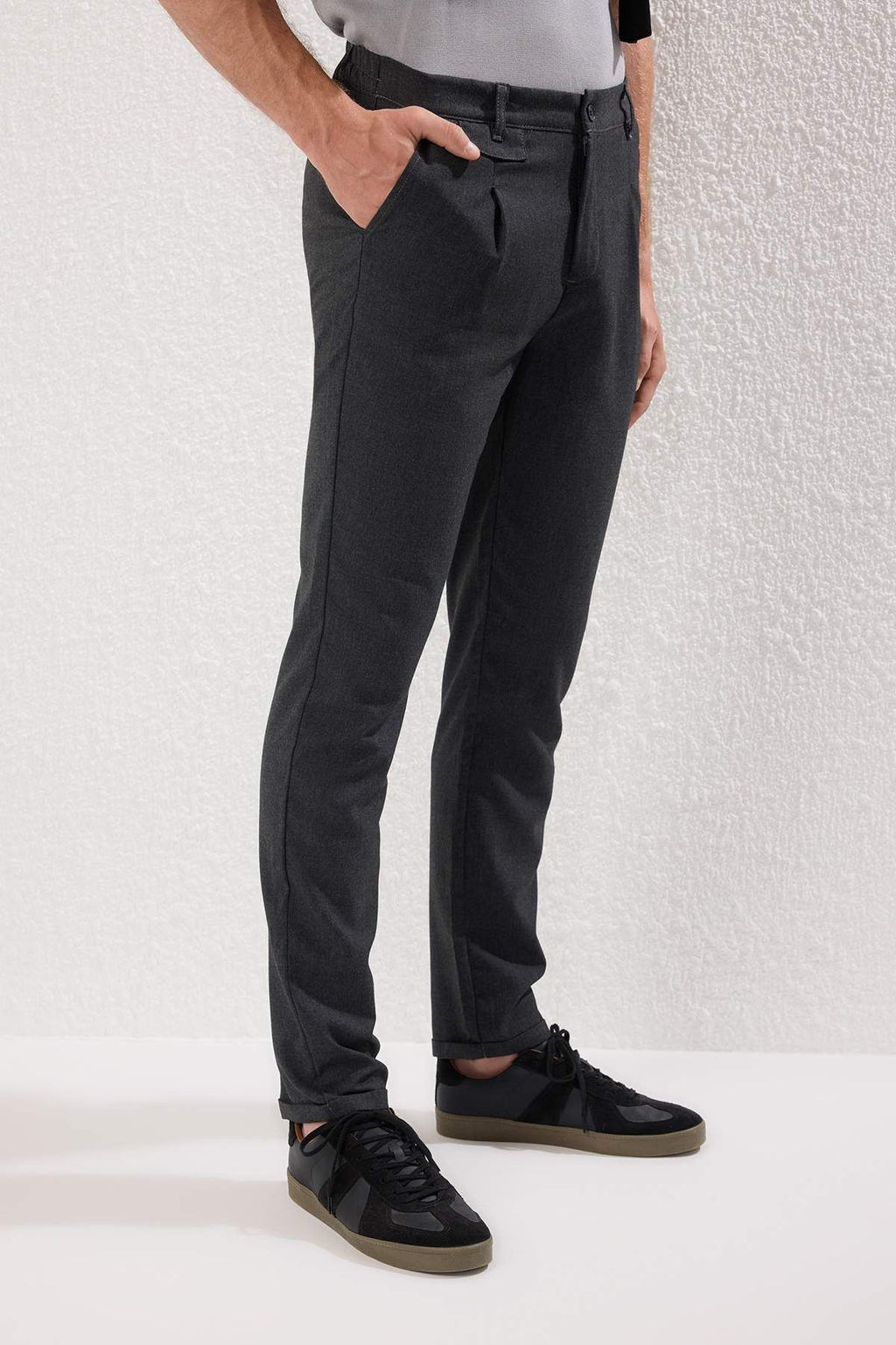 TRENDYOL MAN Siyah Italyan Kesim Pileli Klasik Duble Paca Kumas Pantolon TMNSS24PL00022 - Trendyolmilla фото 39